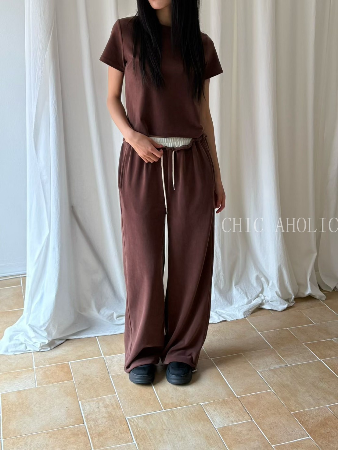 YY06可以一直買素上衣 