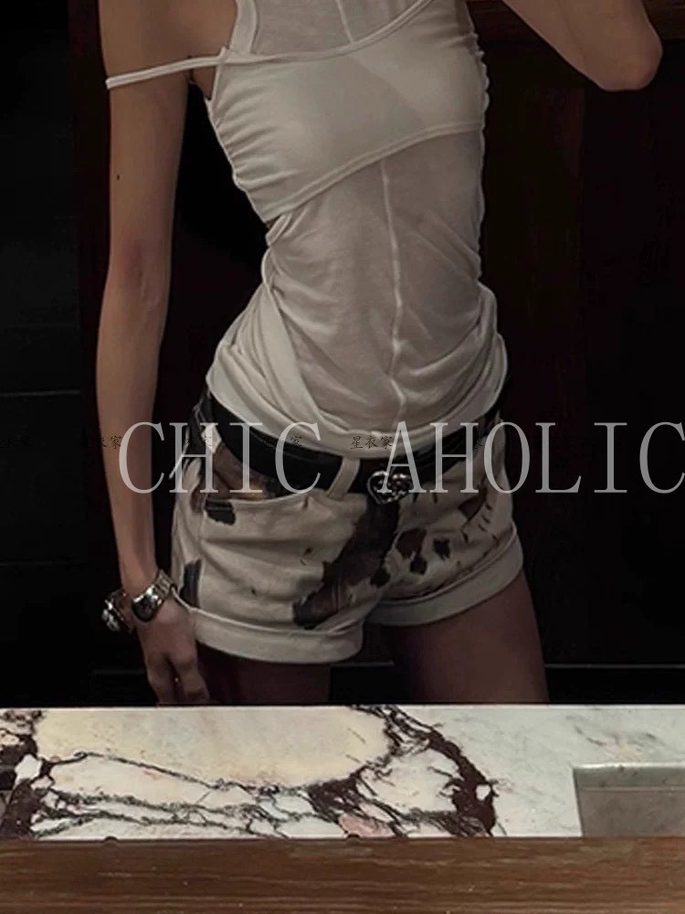 YY07乳牛反折短褲 