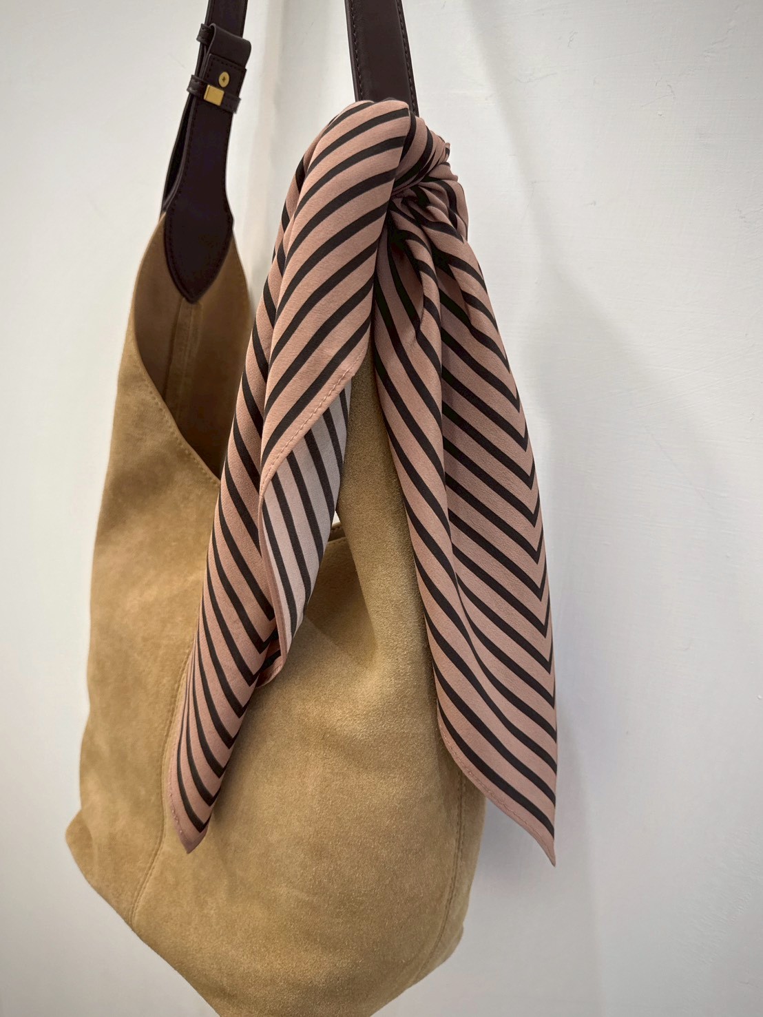 YY66全真絲奶茶咖絲巾