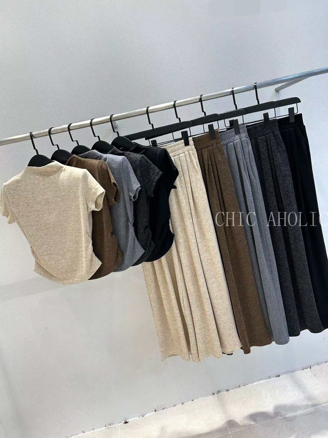 NOV34微高領千金小姐褲套裝