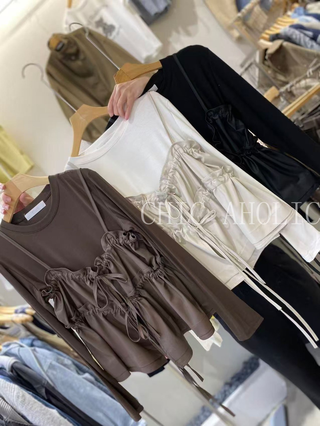 WN07皮革花邊素衣背心套裝