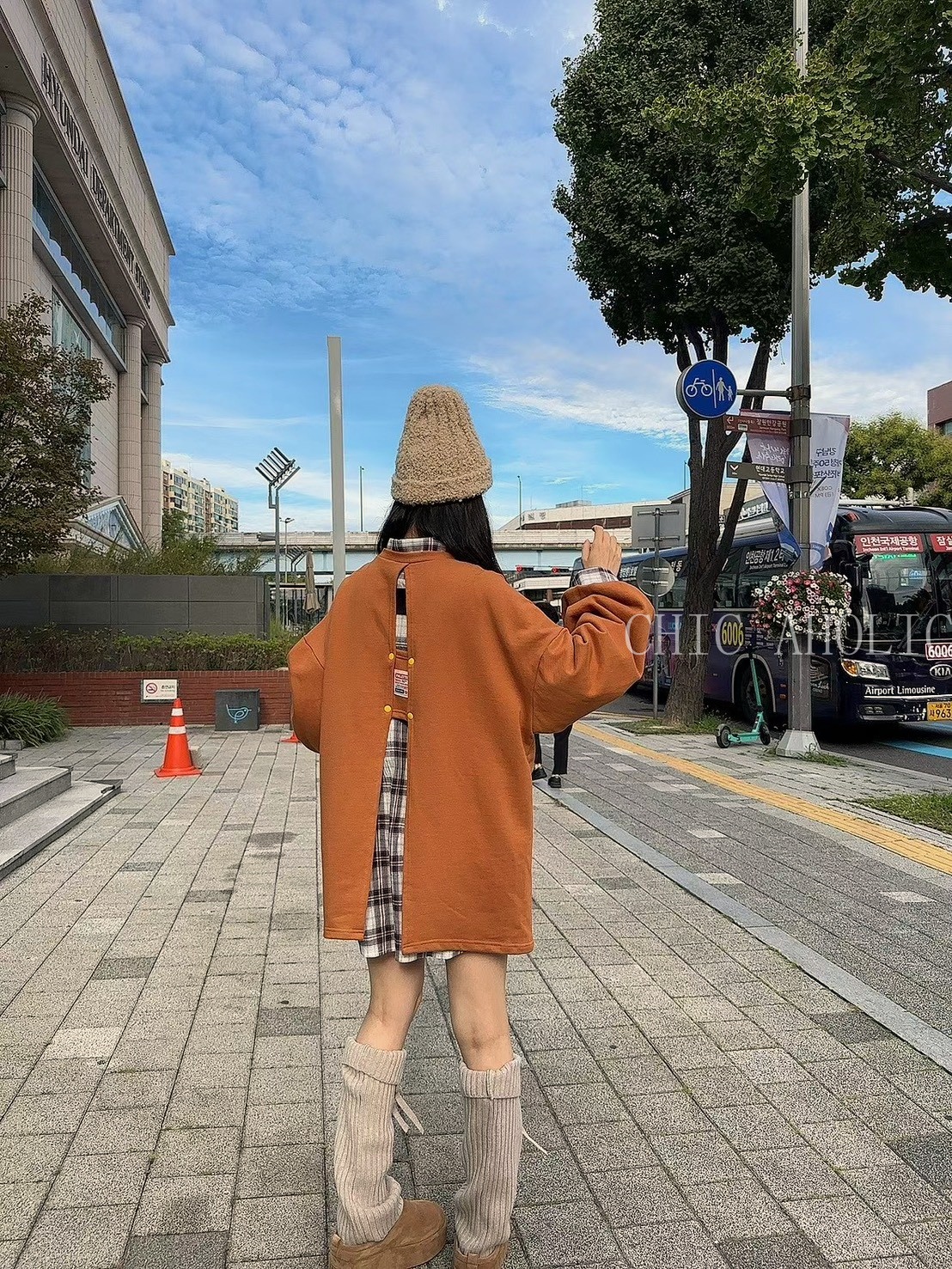 CA43假口袋釘釦隨性上衣 