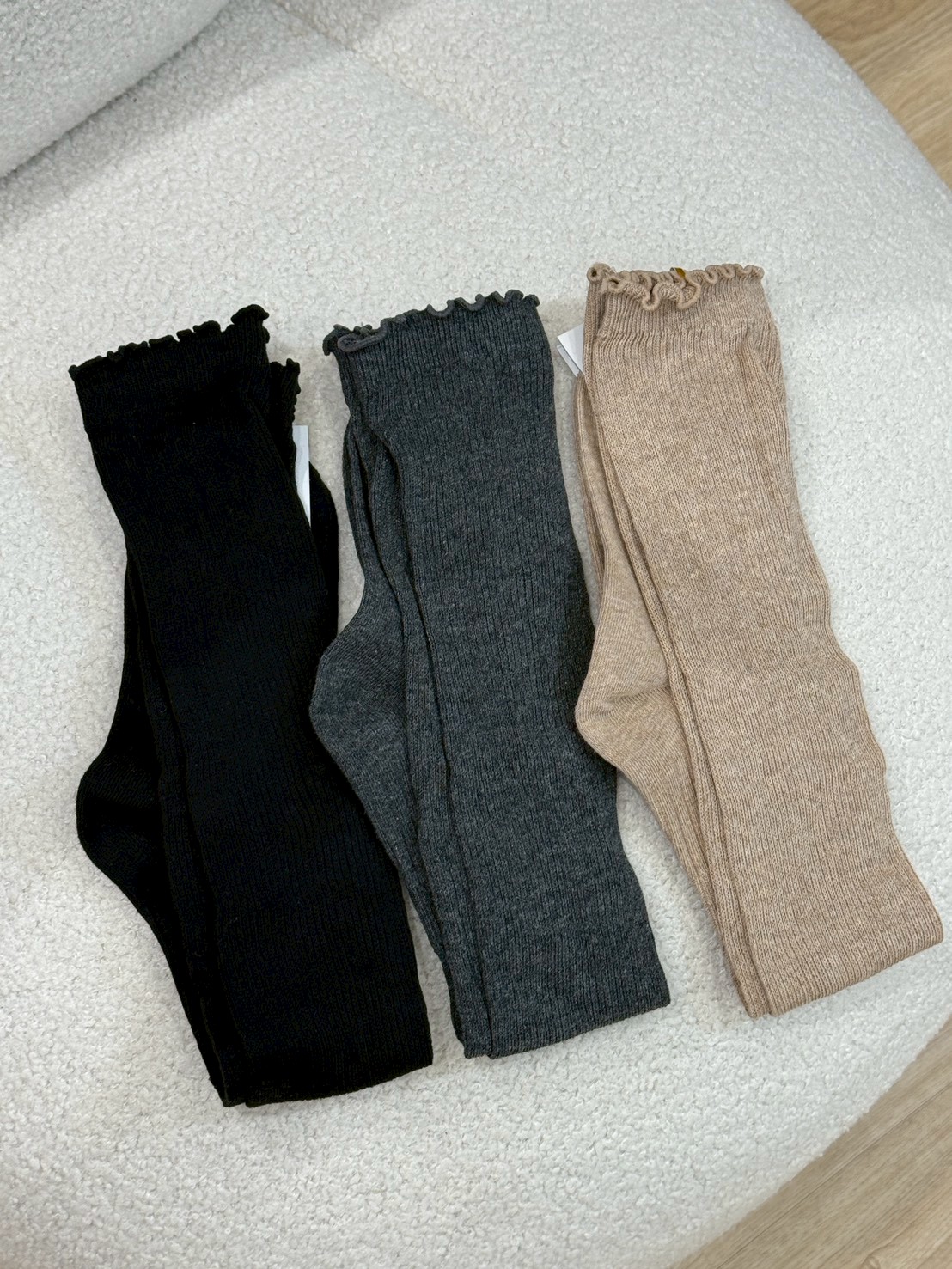 CA59上面荷葉鬆緊長襪