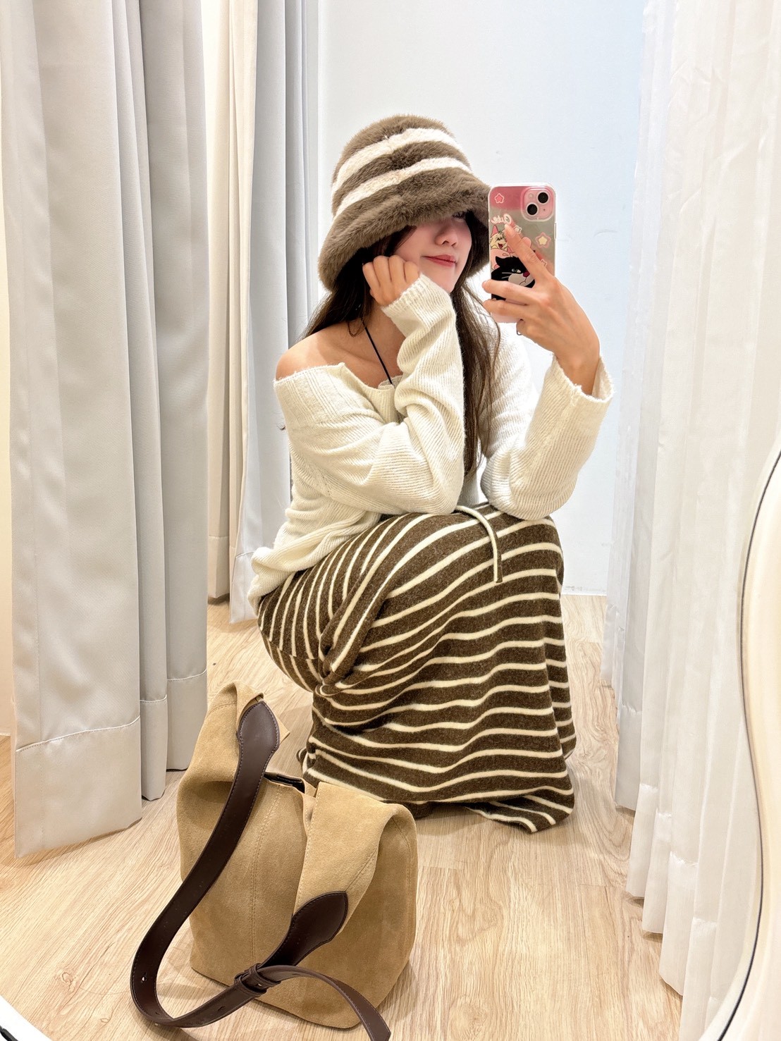 HH04小香熊貓皮草帽