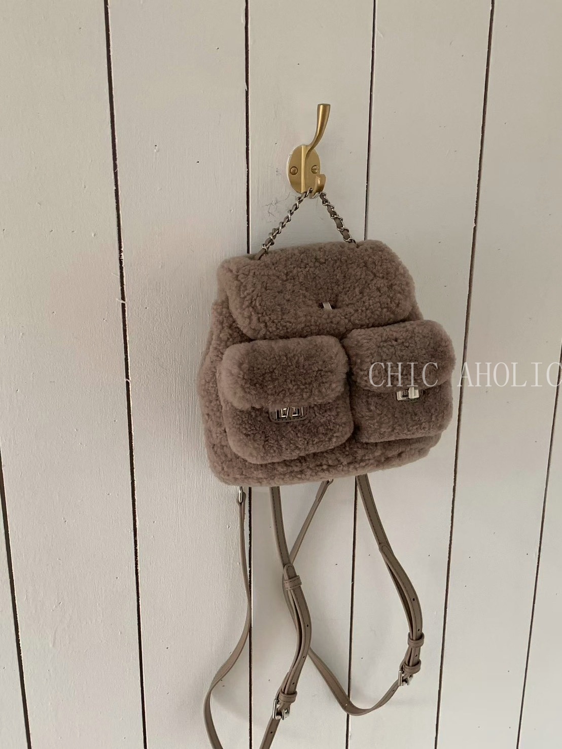 HH07三金釦羊羔毛後背包