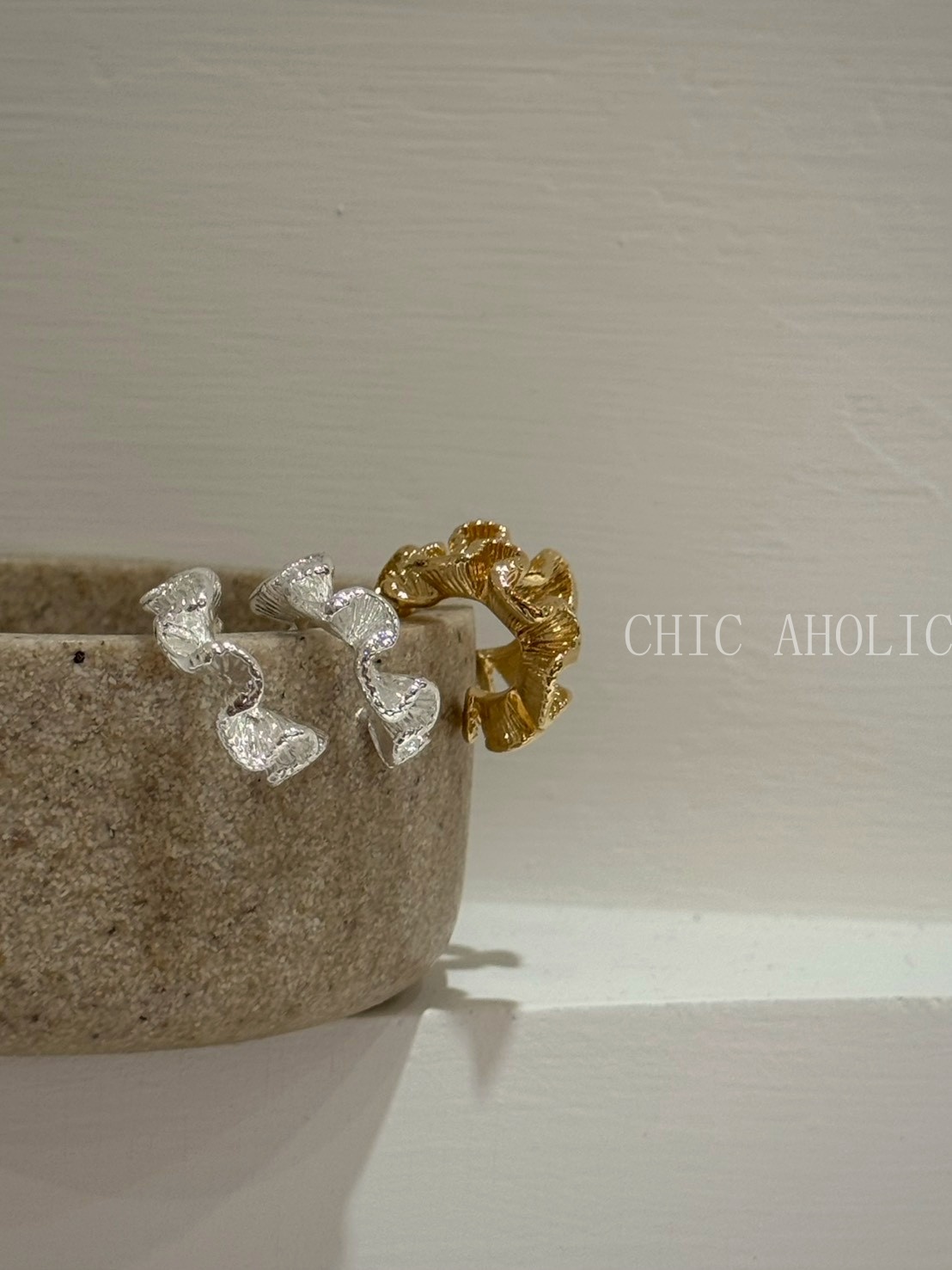 HH61立體花波浪耳環