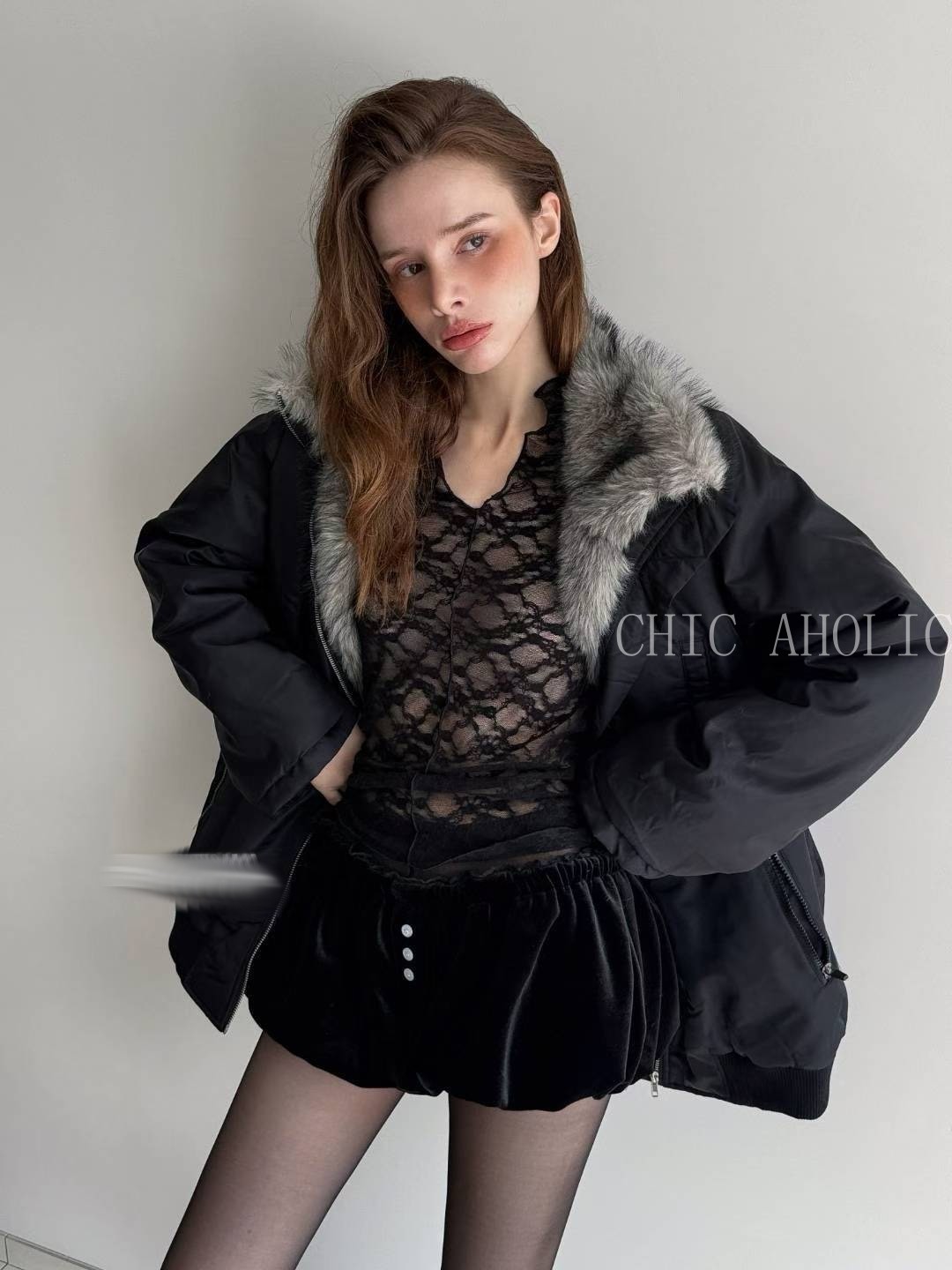 ME39蕾絲花有領透膚衣