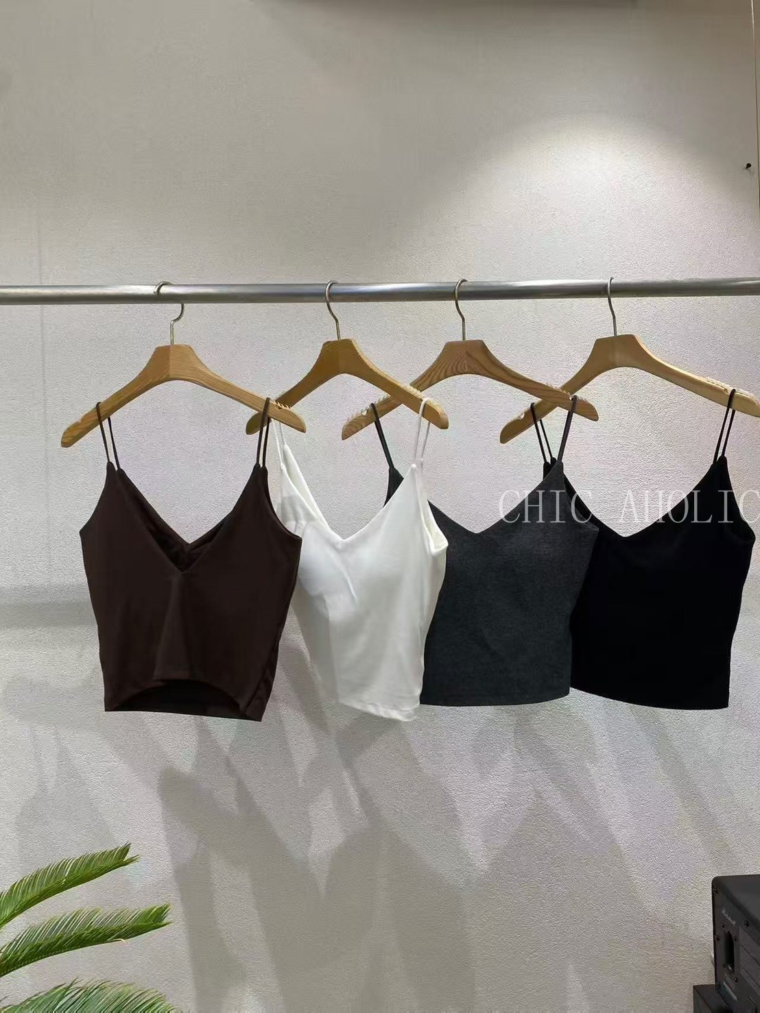 FU05素款滑面細肩bra