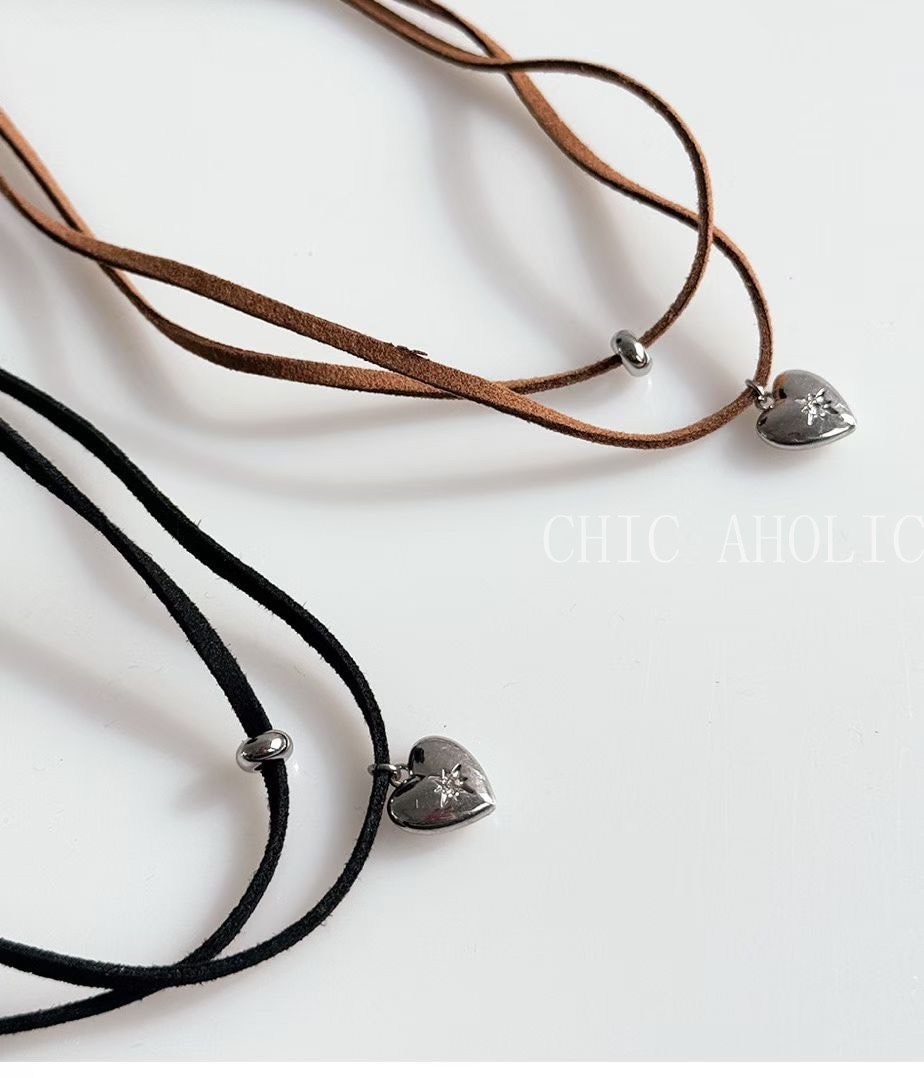 FU61咖啡麂皮愛心項鍊
