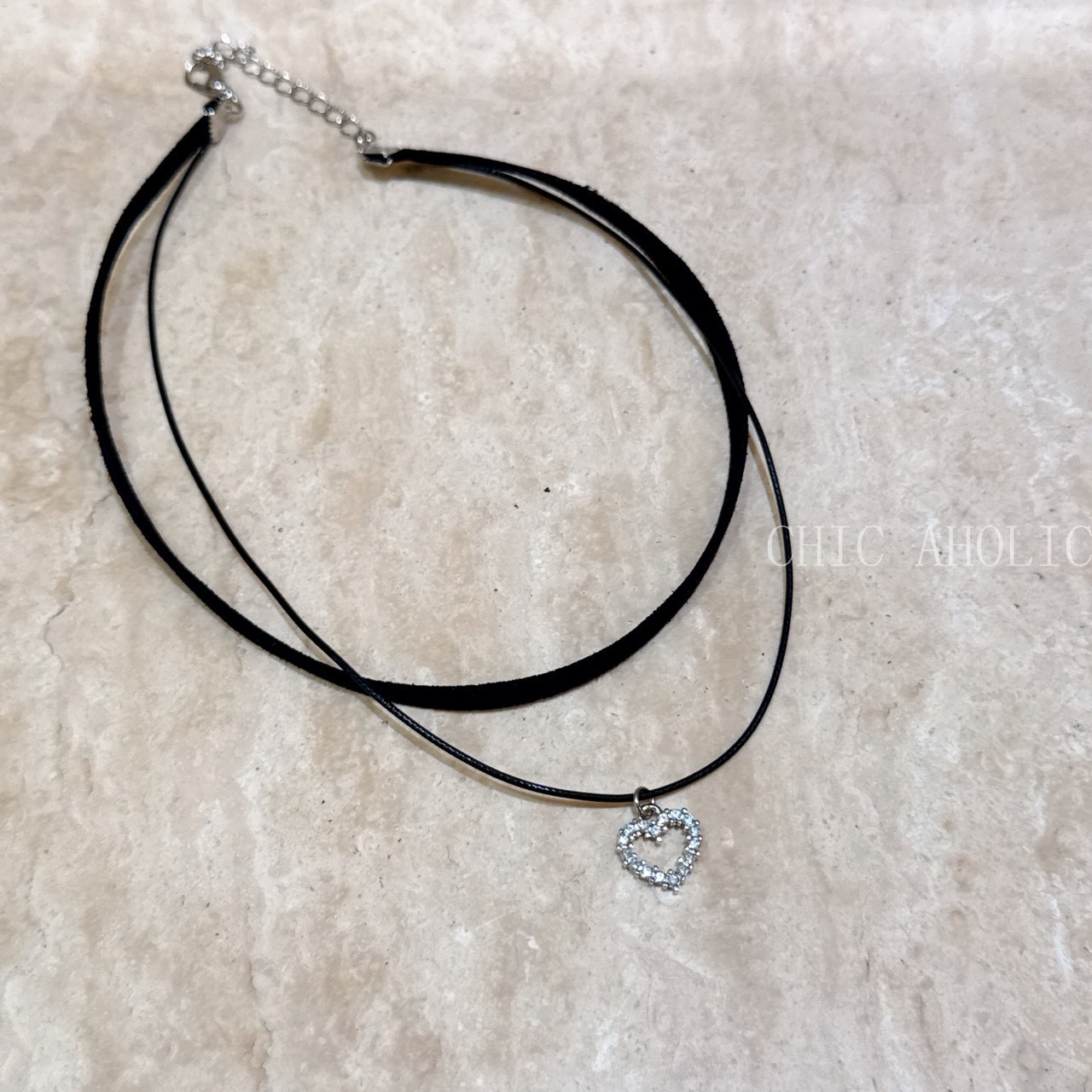 FU62愛心鑽黑麂皮項鍊
