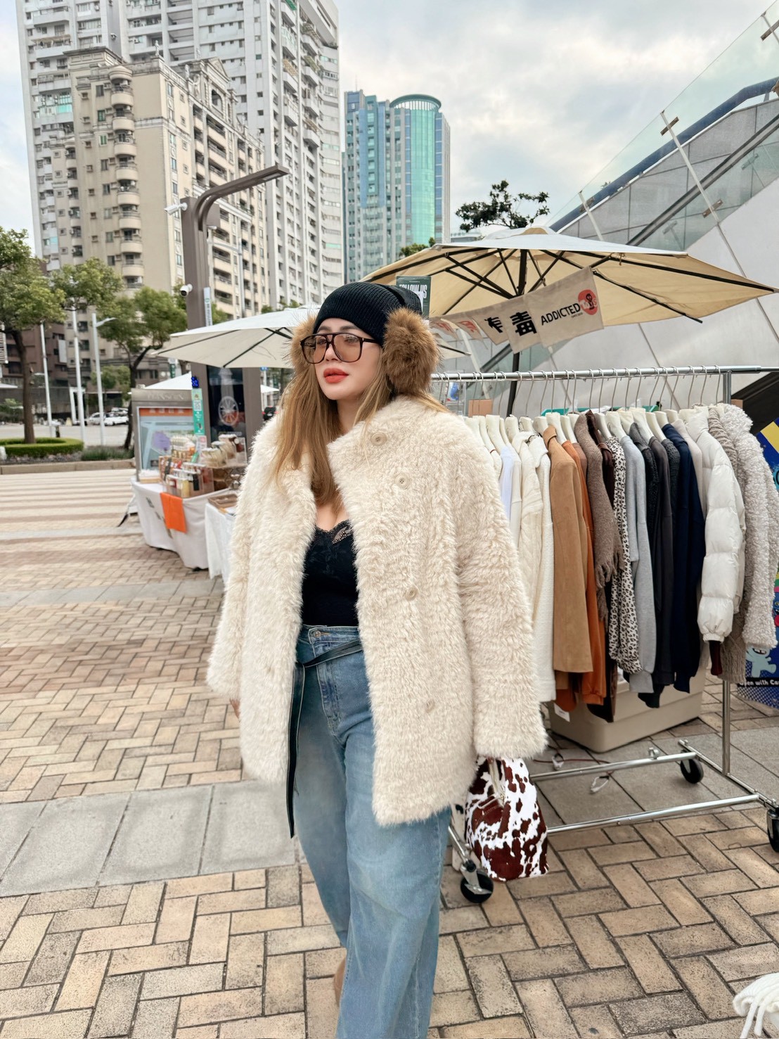 GOOD37附黑皮帶毛毛外套