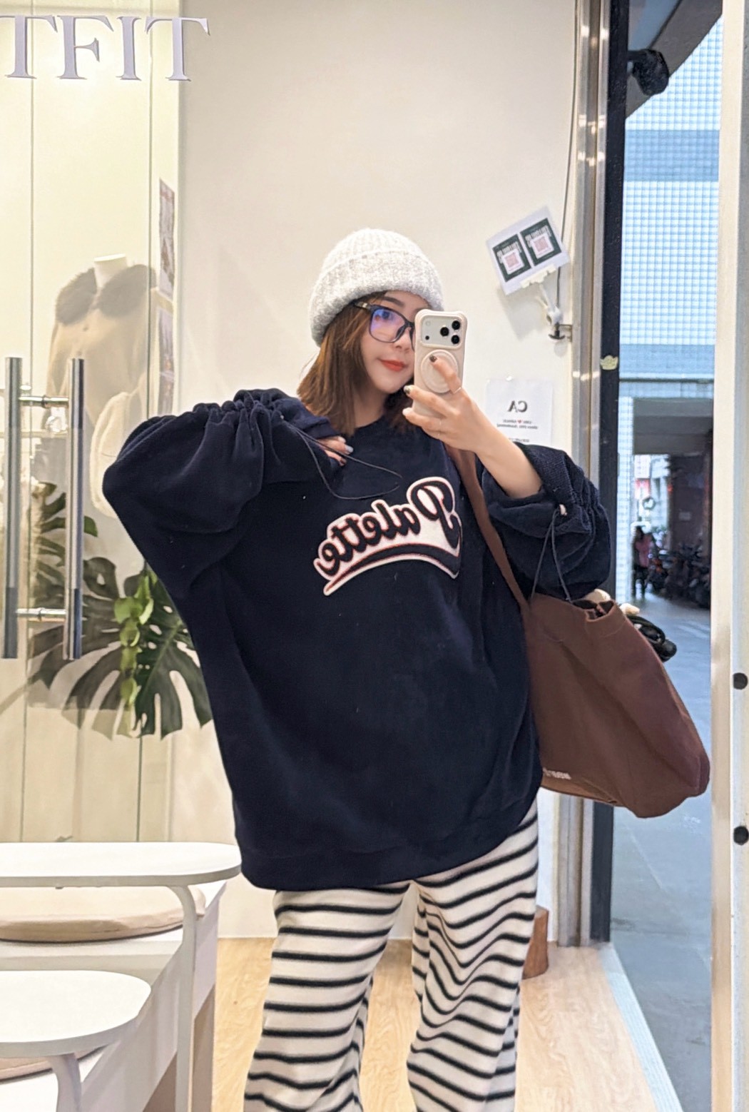 NEW35黃字毛巾字坑條衣