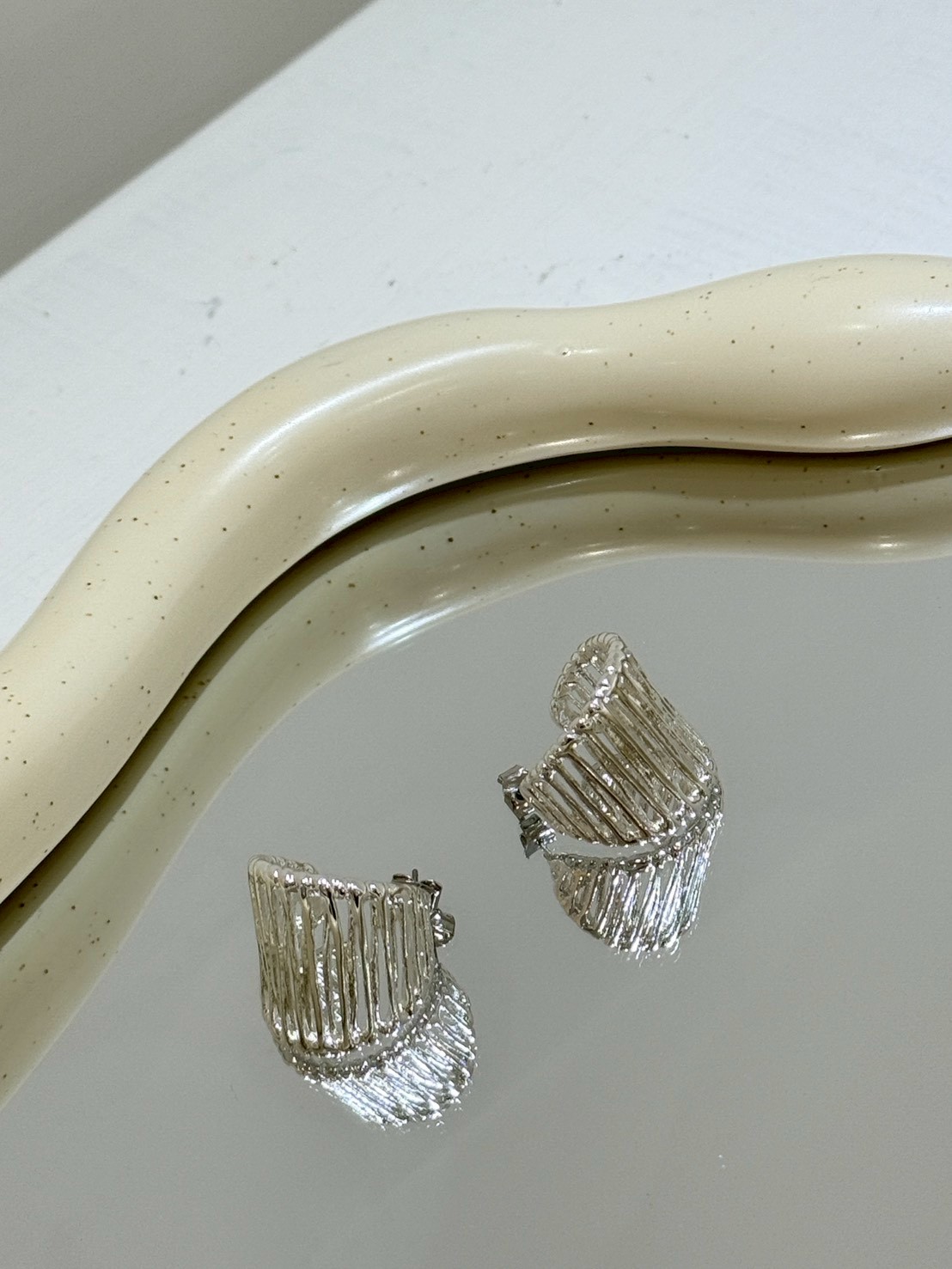 UN28網絲高級歐美耳環