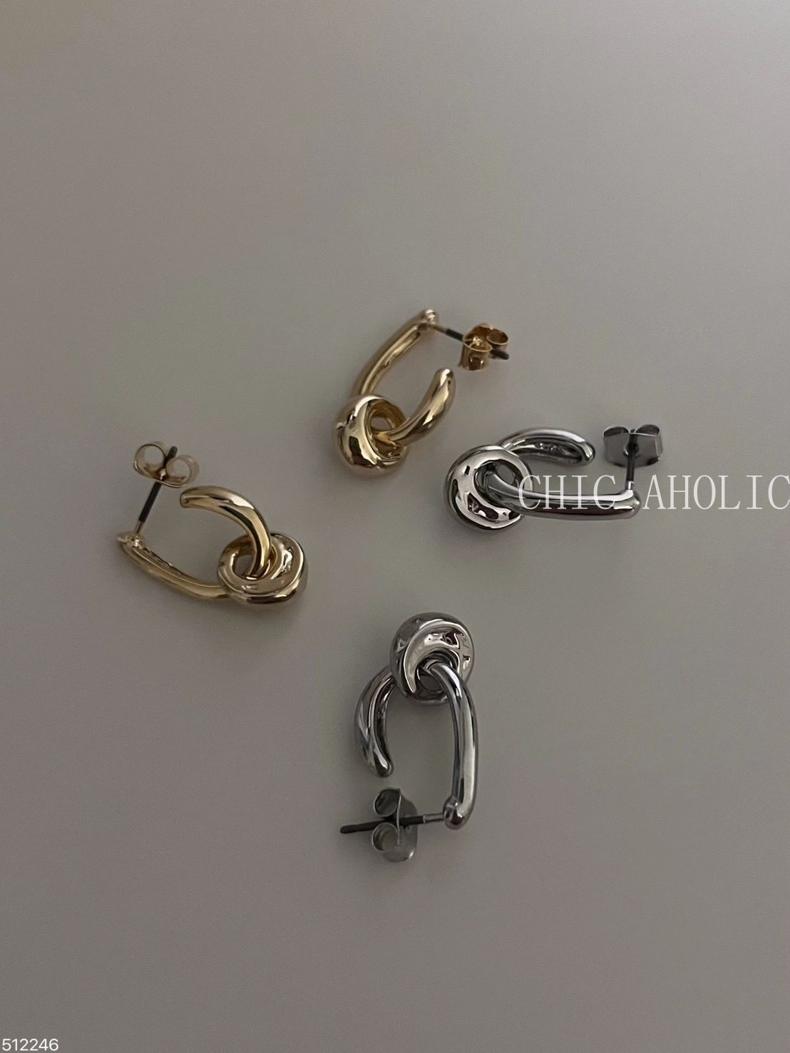 HR24字珠U領耳環