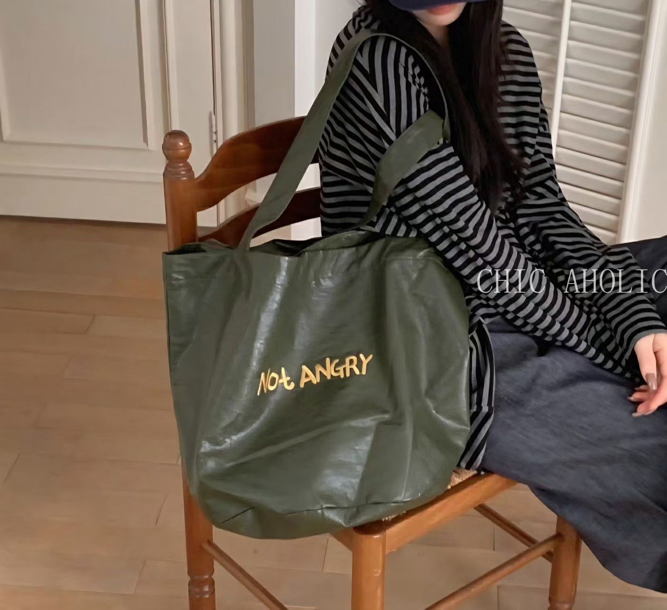 FEB03揉皺皮革感不生氣包