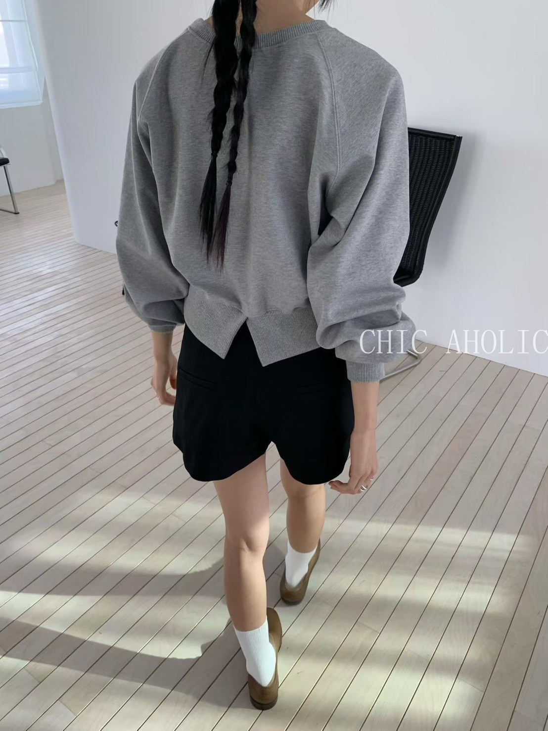 SSR09 後腰開口短大學T 