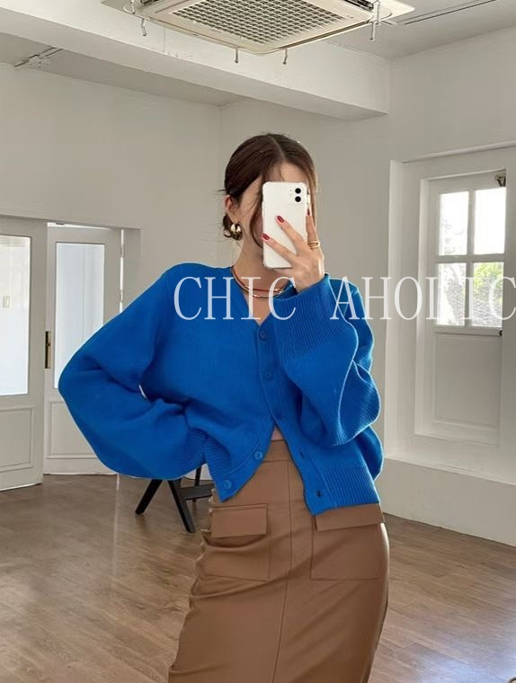 SSR19 四釦寬邊V領針織外套