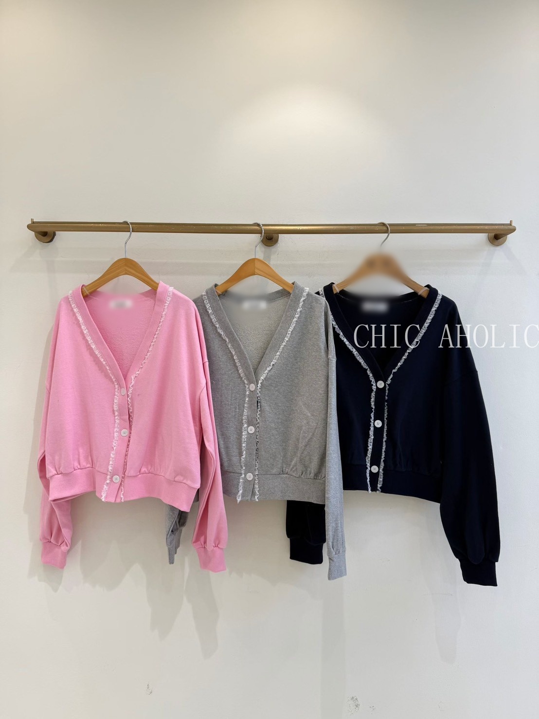 SSR38 白蕾絲邊V領棉外套