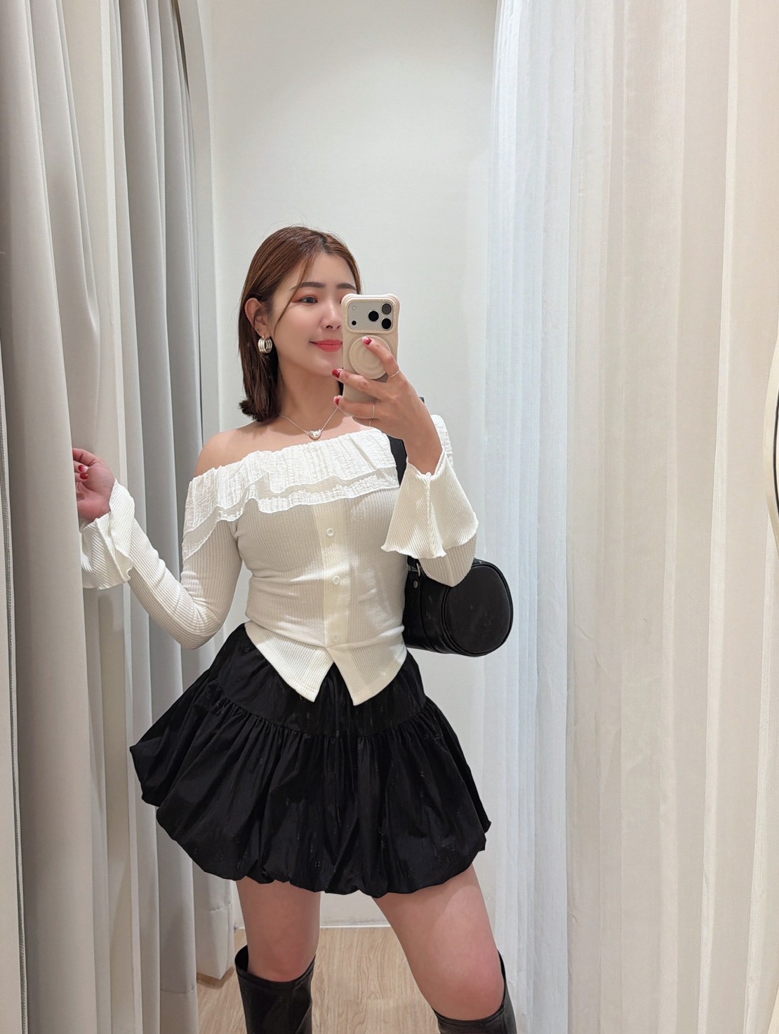 WQ16荷葉一字領小腰上衣