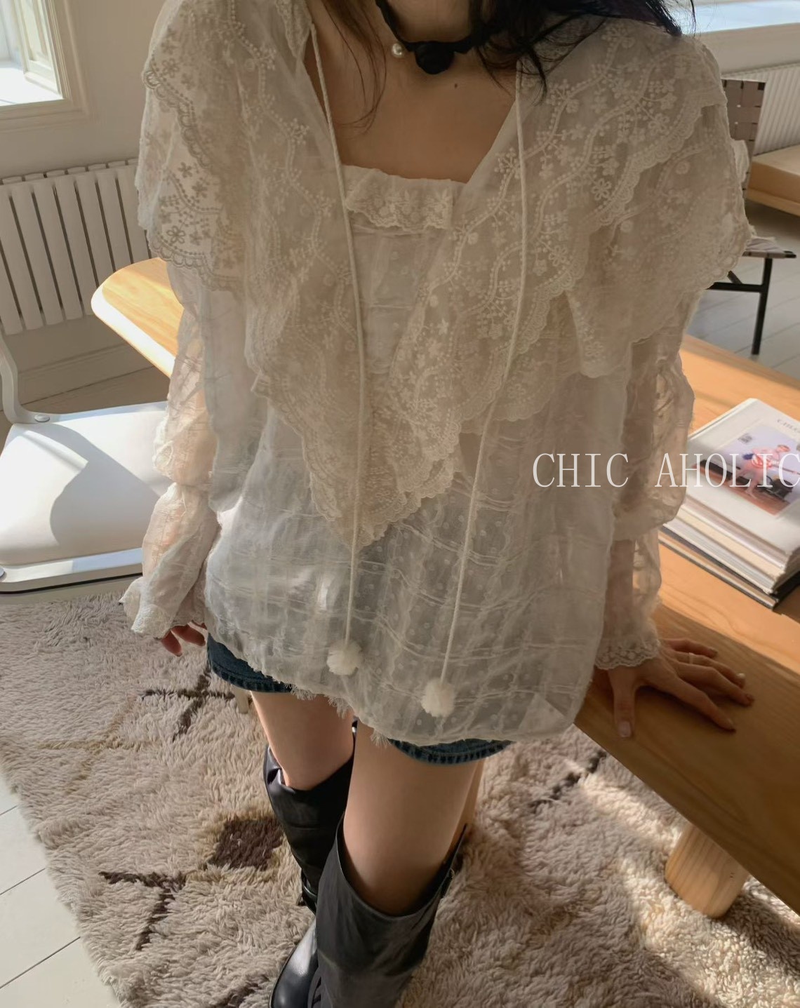 NY11正方型球流蘇緹花上衣