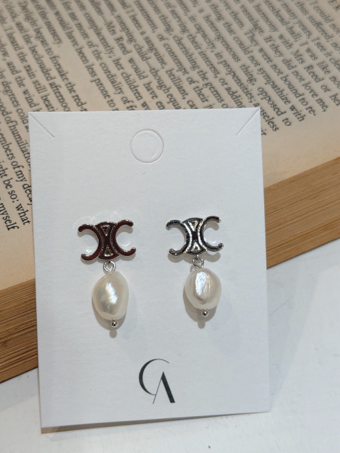 NE17長珍珠凱旋耳環