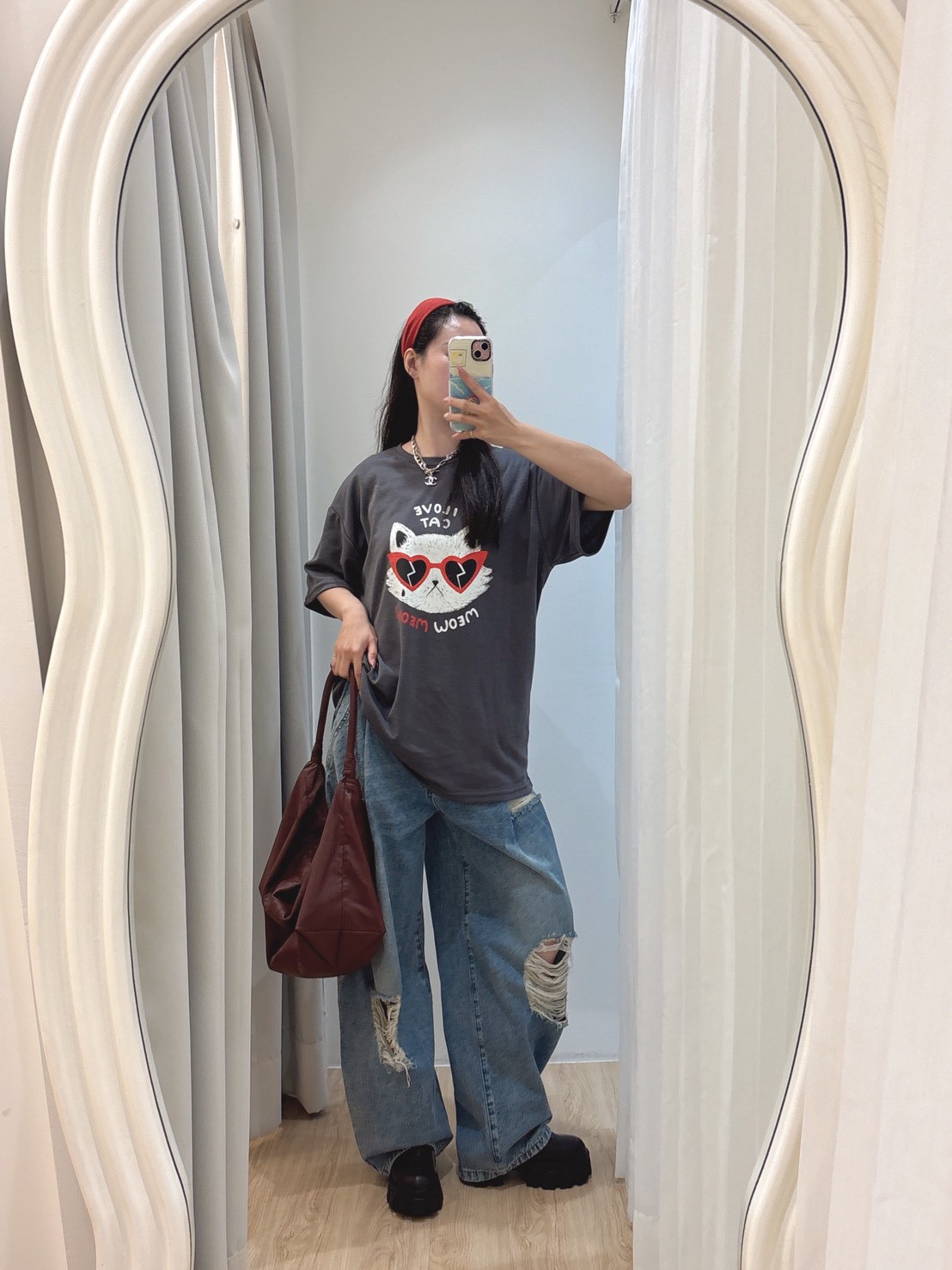 NE56破壞寬的直筒牛仔褲 