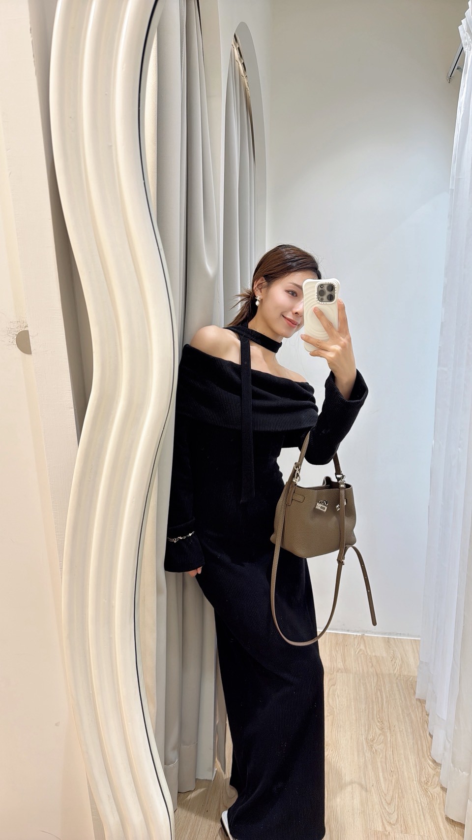 NE59坑條大翻綁脖洋裝  