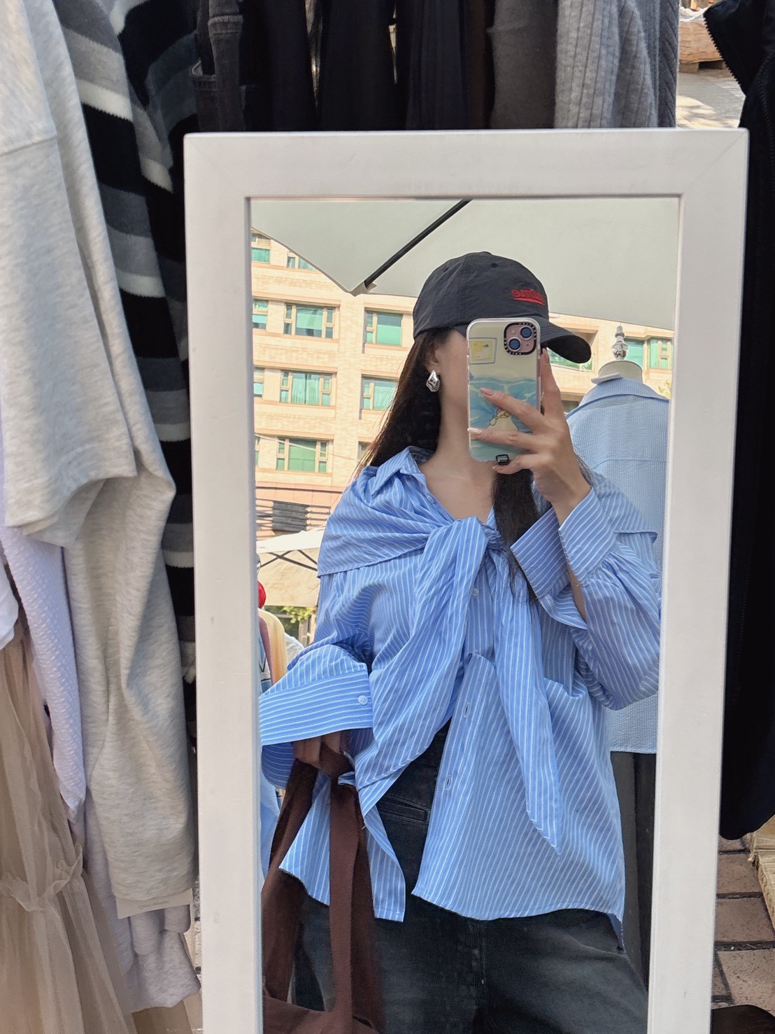 NE60斗篷披巾直條紋襯衫 