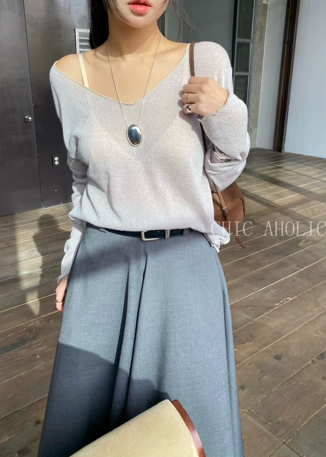 MAR07透肌V針織簡單衣 