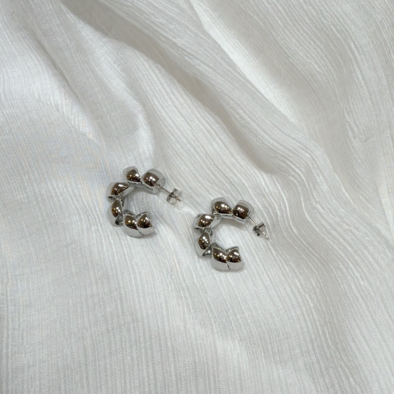 MAR27寬繞卷麻花耳環