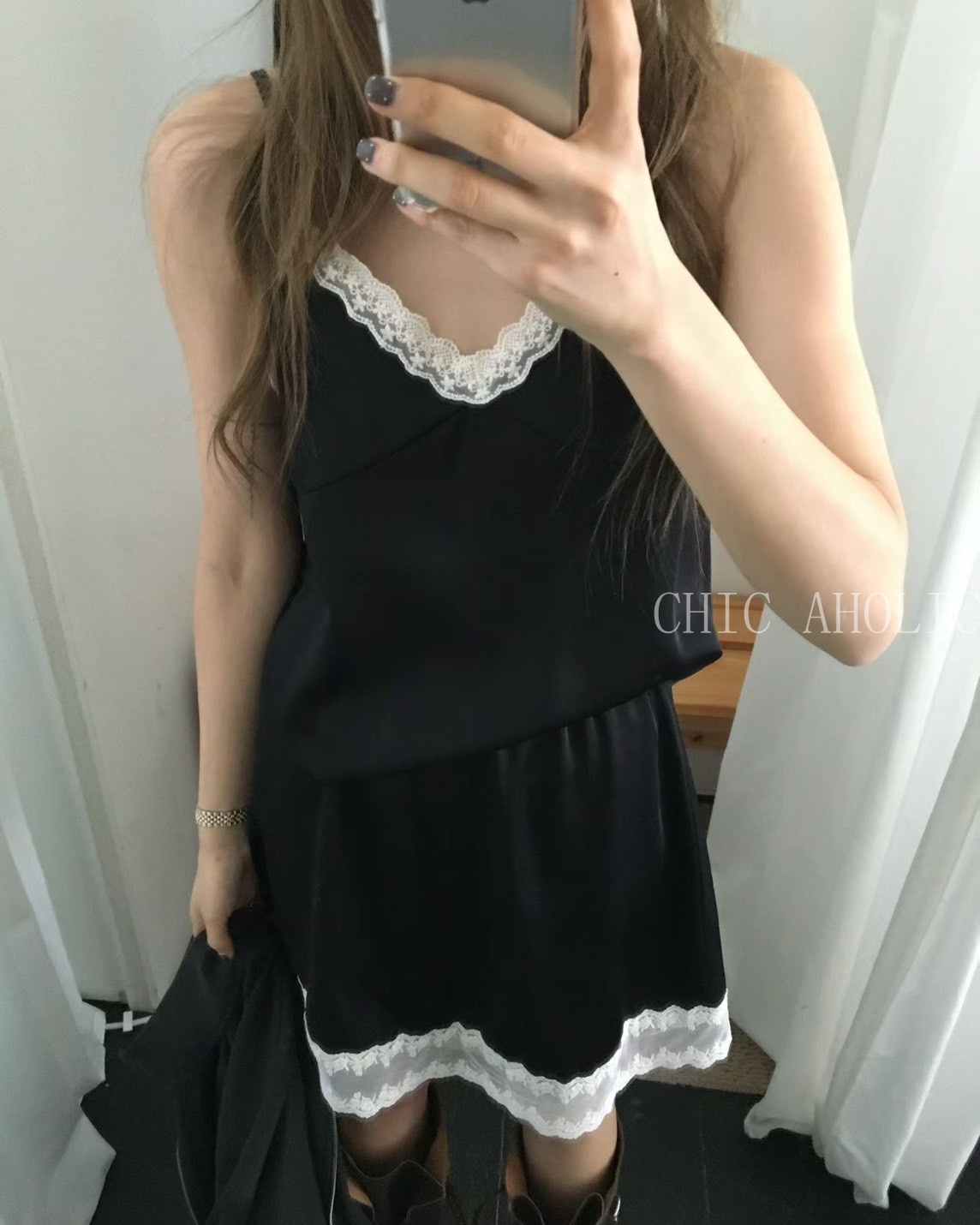 MEE33下擺挺透蕾絲緞面短裙