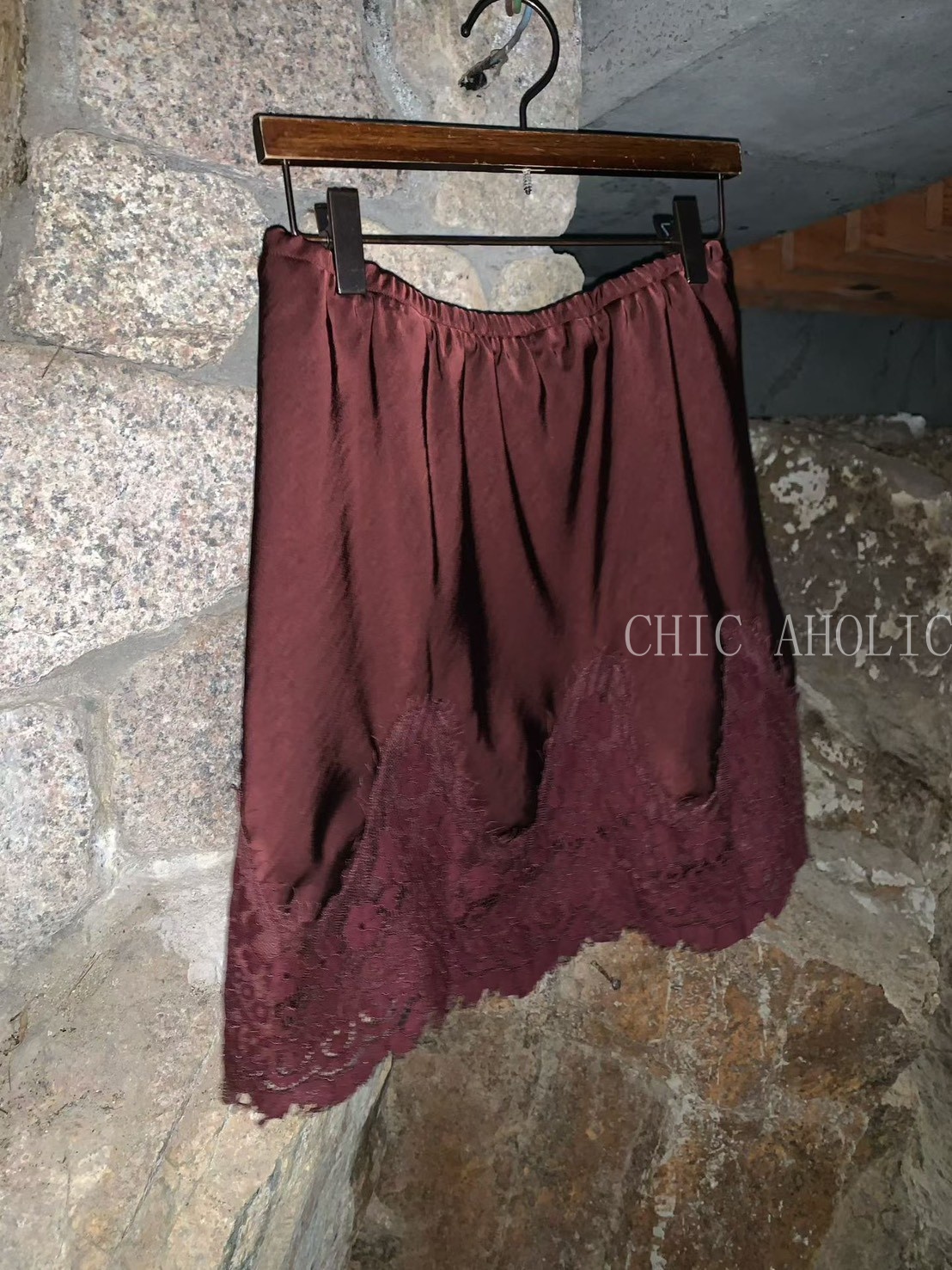 MEE35愛店姊家緞面短裙