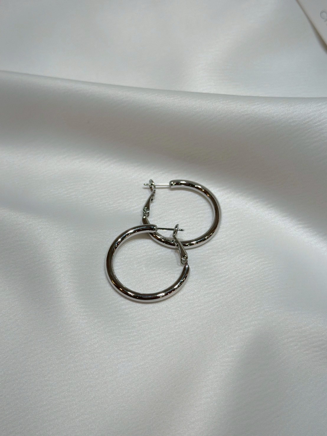 MEE73小型歐美細款圈圈耳環