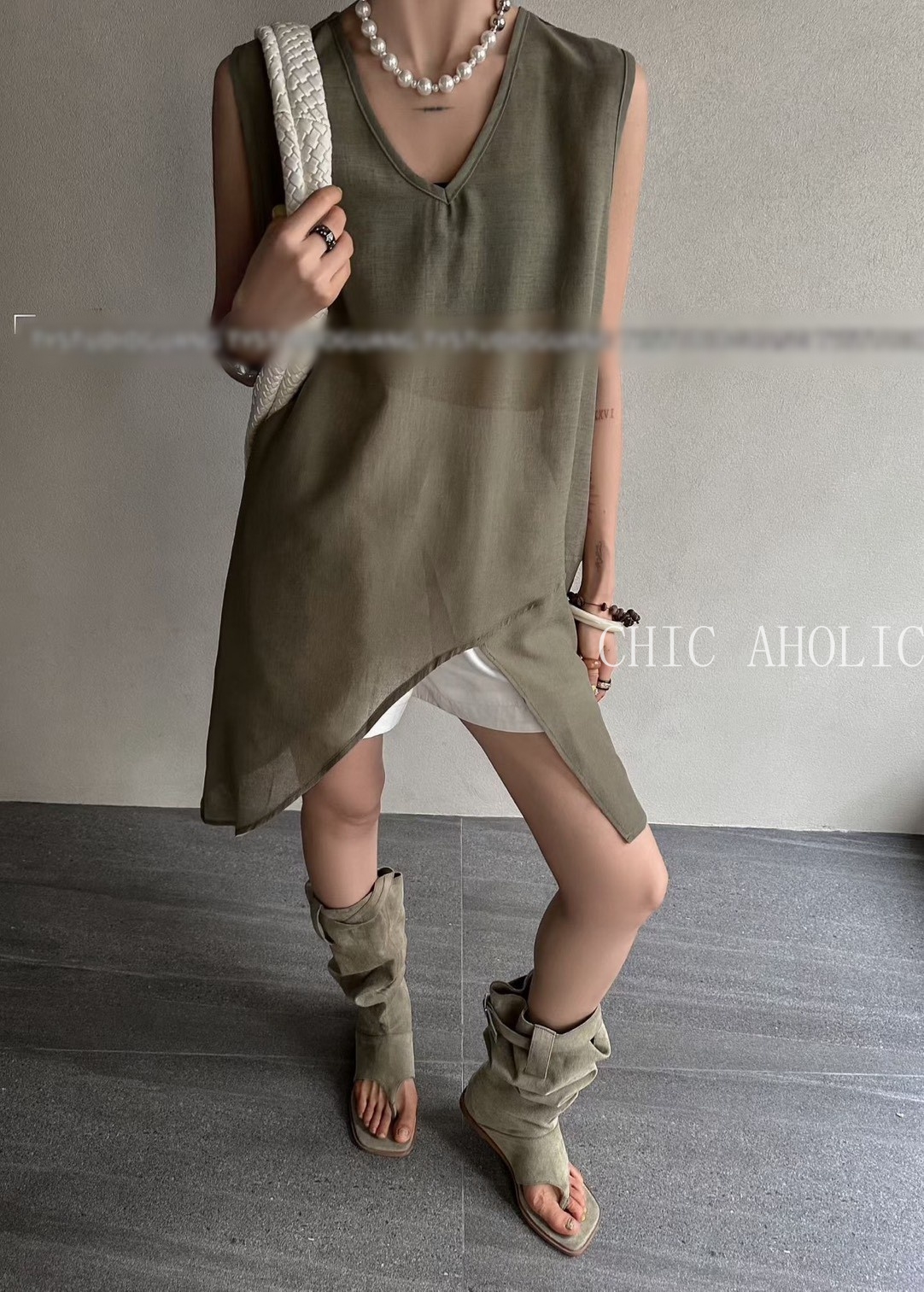 斜擺麻料上下V口長上衣