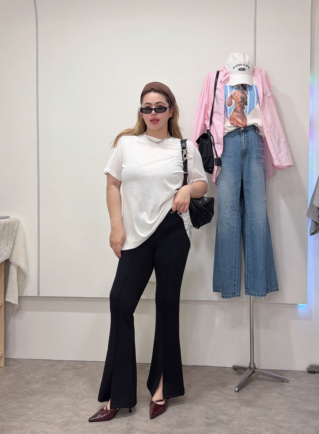 WR51後小花蕾絲透肌短袖衣