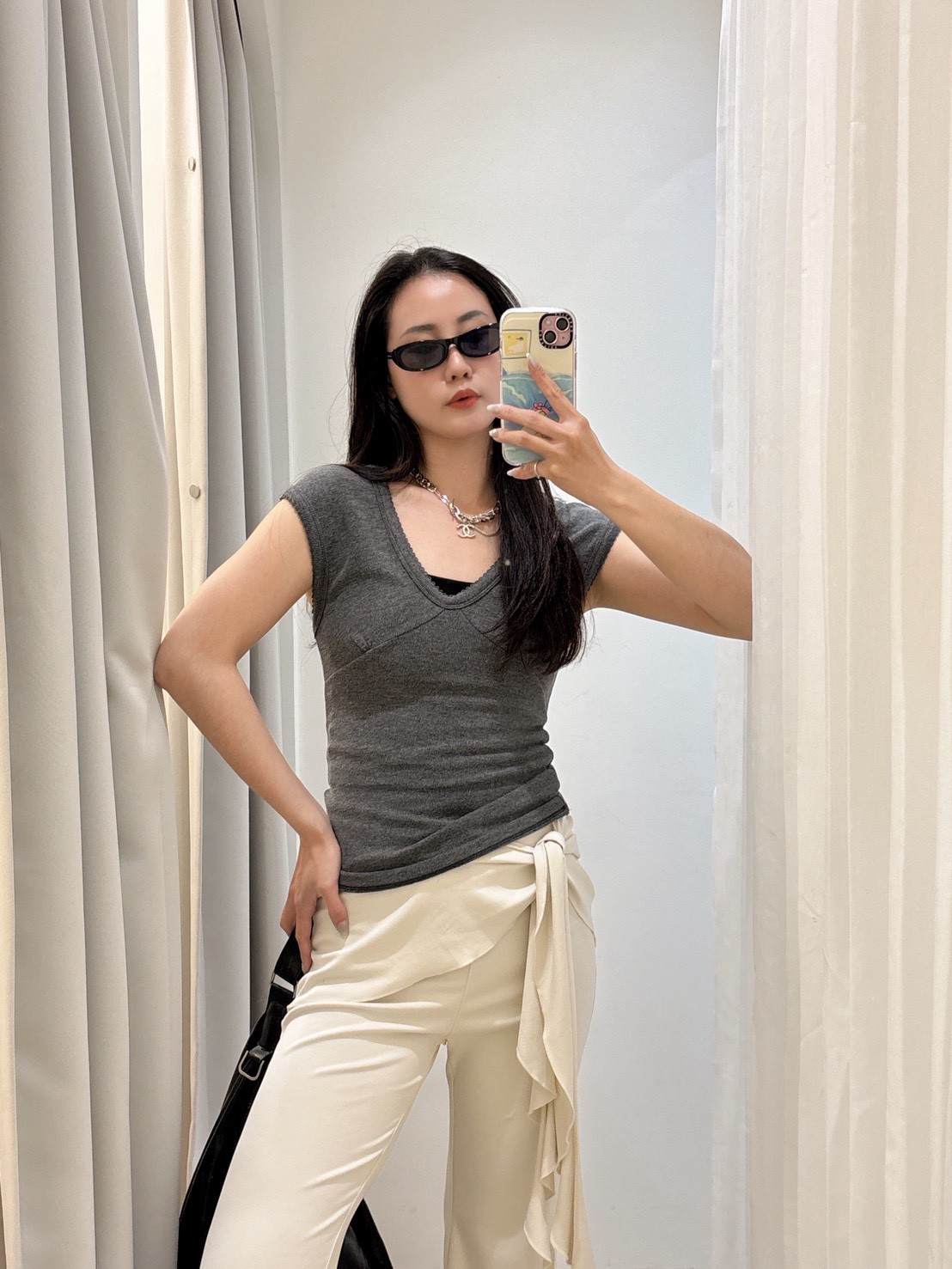 WR49花邊寬袖V領衣 