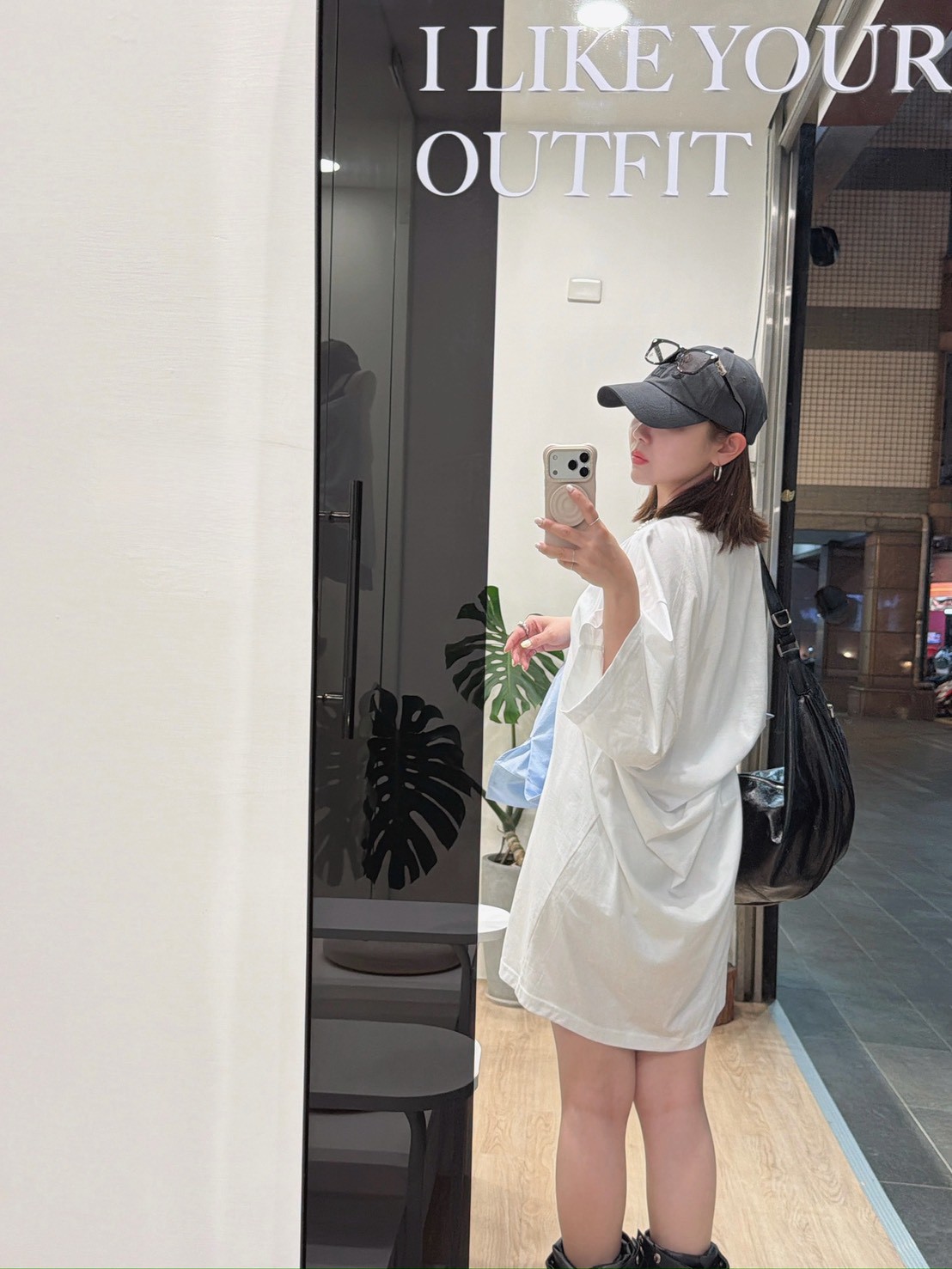 WR60背部設計抓褶V領衣