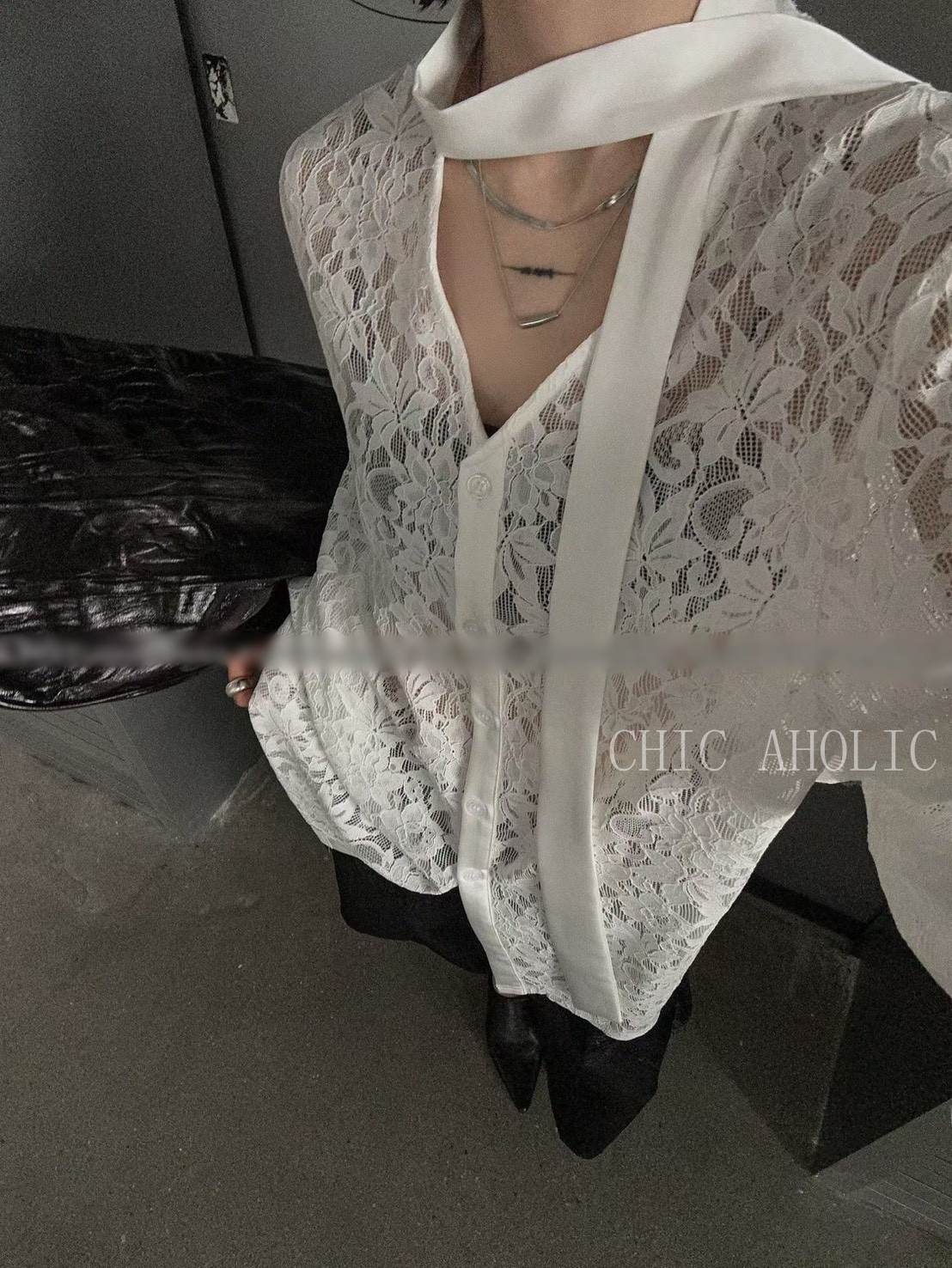 KQ43全蕾絲有綁脖帶V好看襯衫