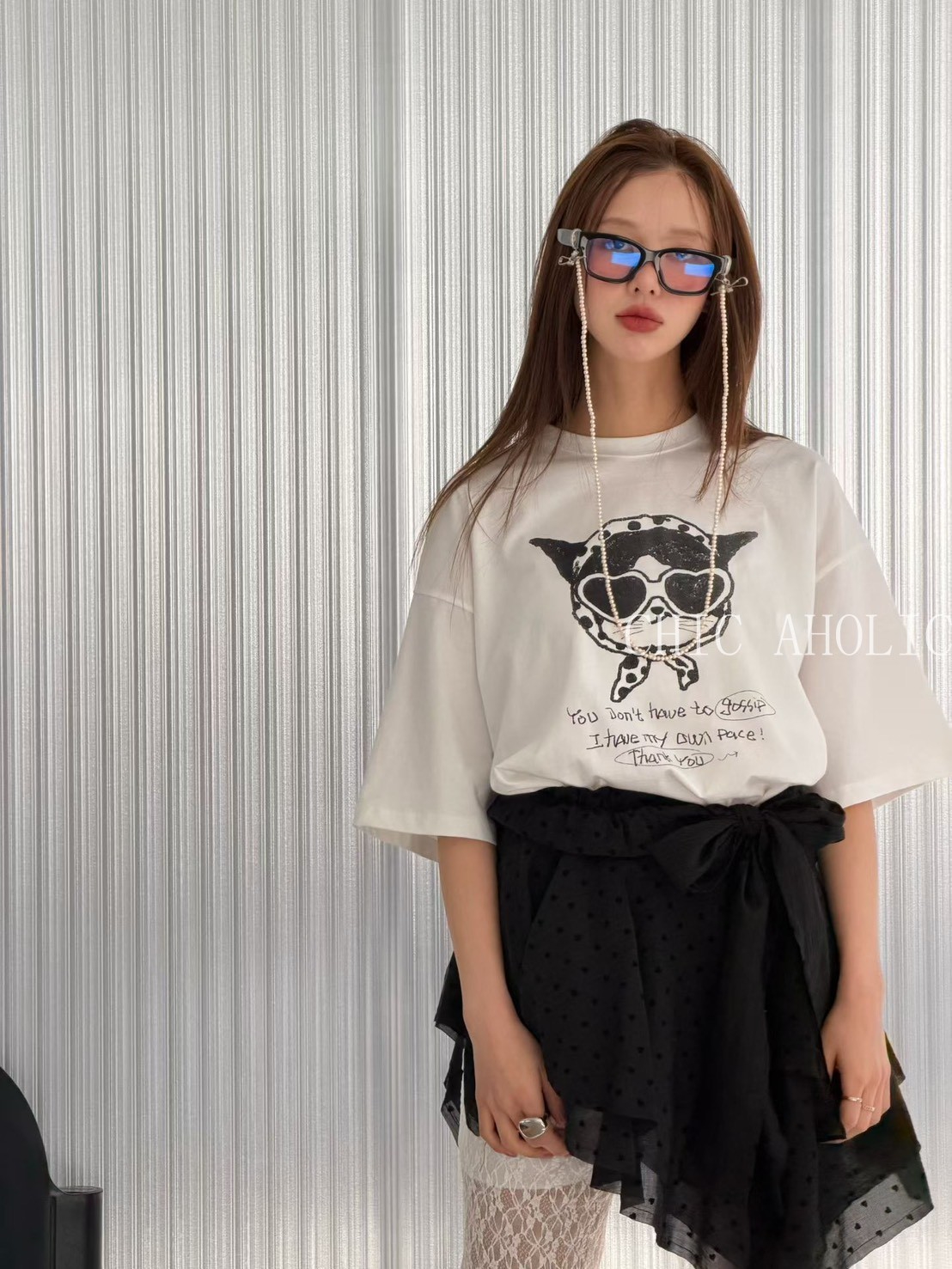 HE16愛心墨鏡頭巾貓咪上衣