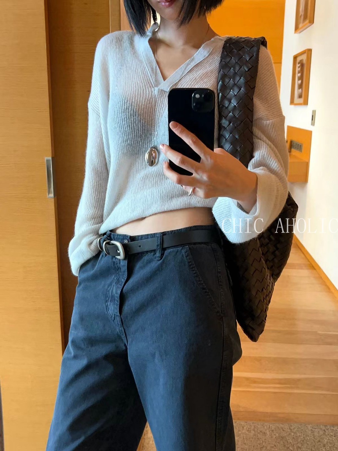 HE32有羊毛V領polo針織衣