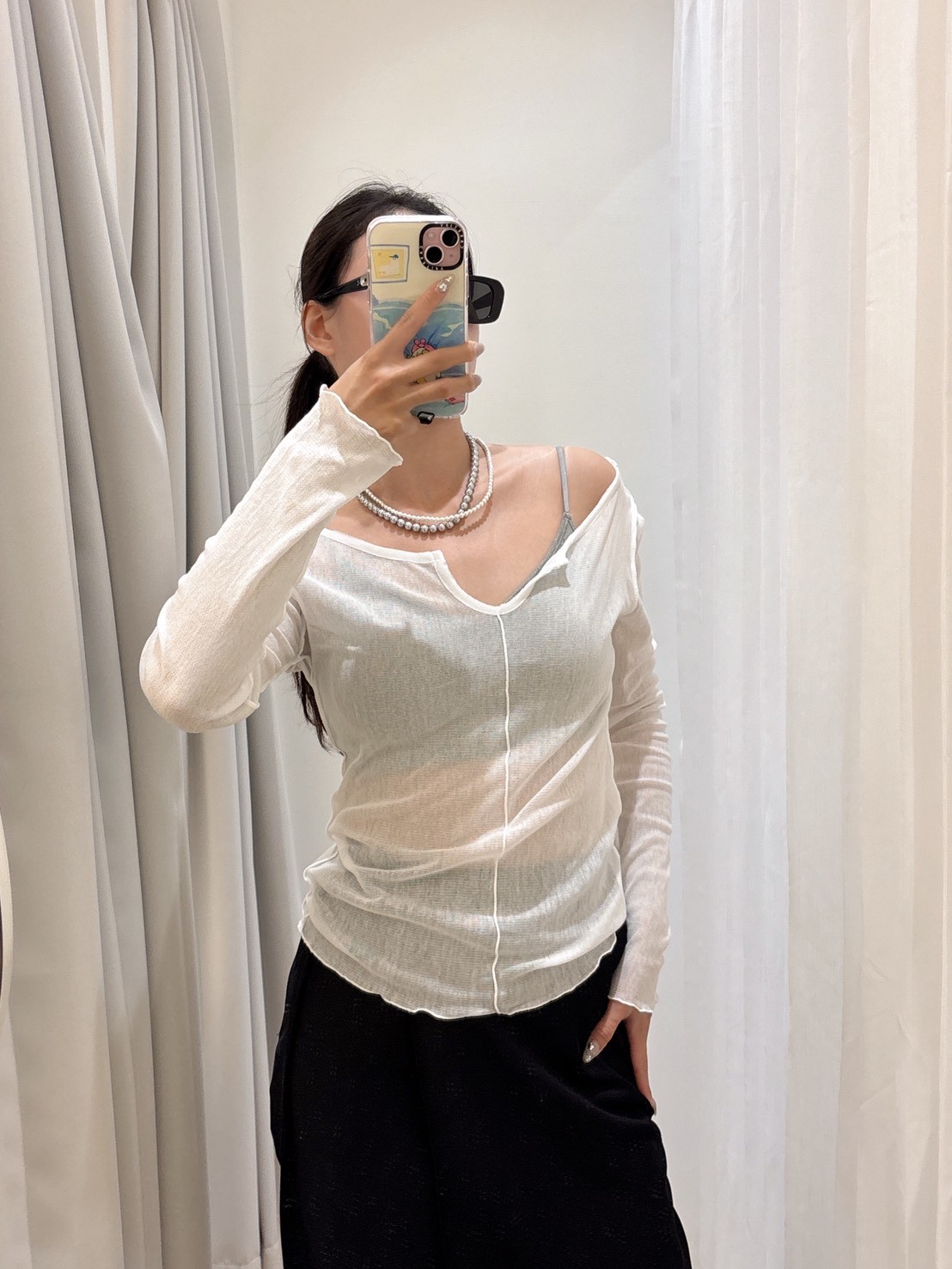 HE44無扣透肌翻領上衣