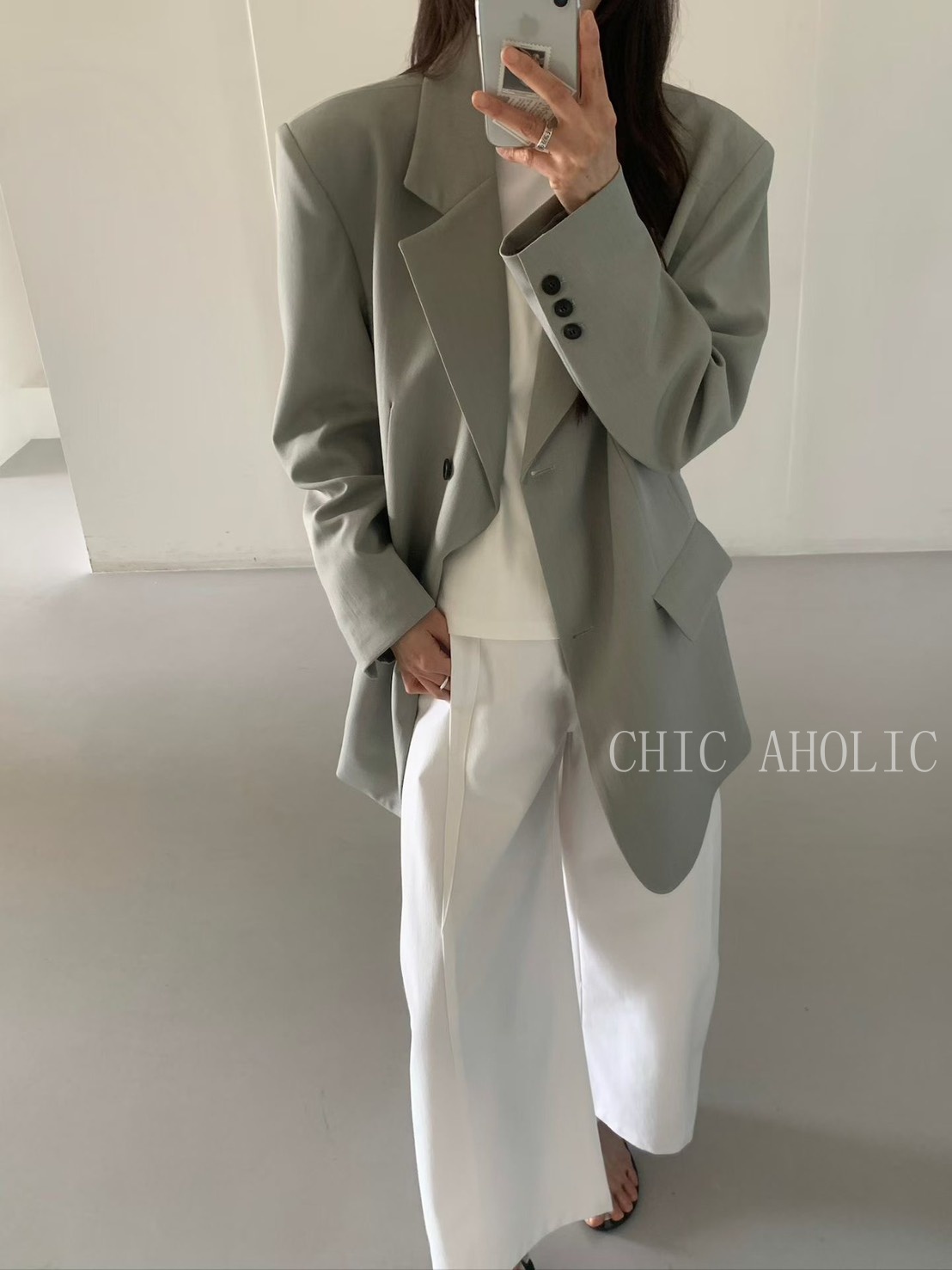 HE48有特別灰綠西裝外套