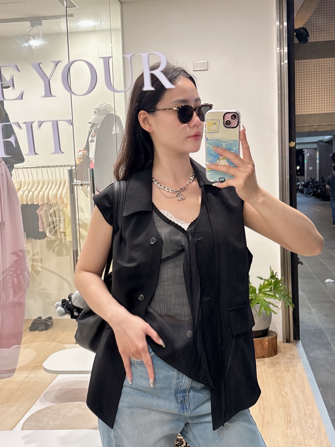 MY24細的一條接領子無袖襯衫