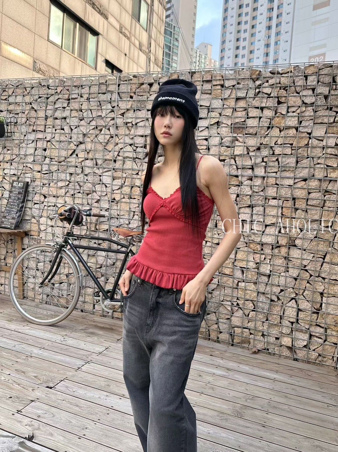 法國小蕾絲邊細肩帶上衣