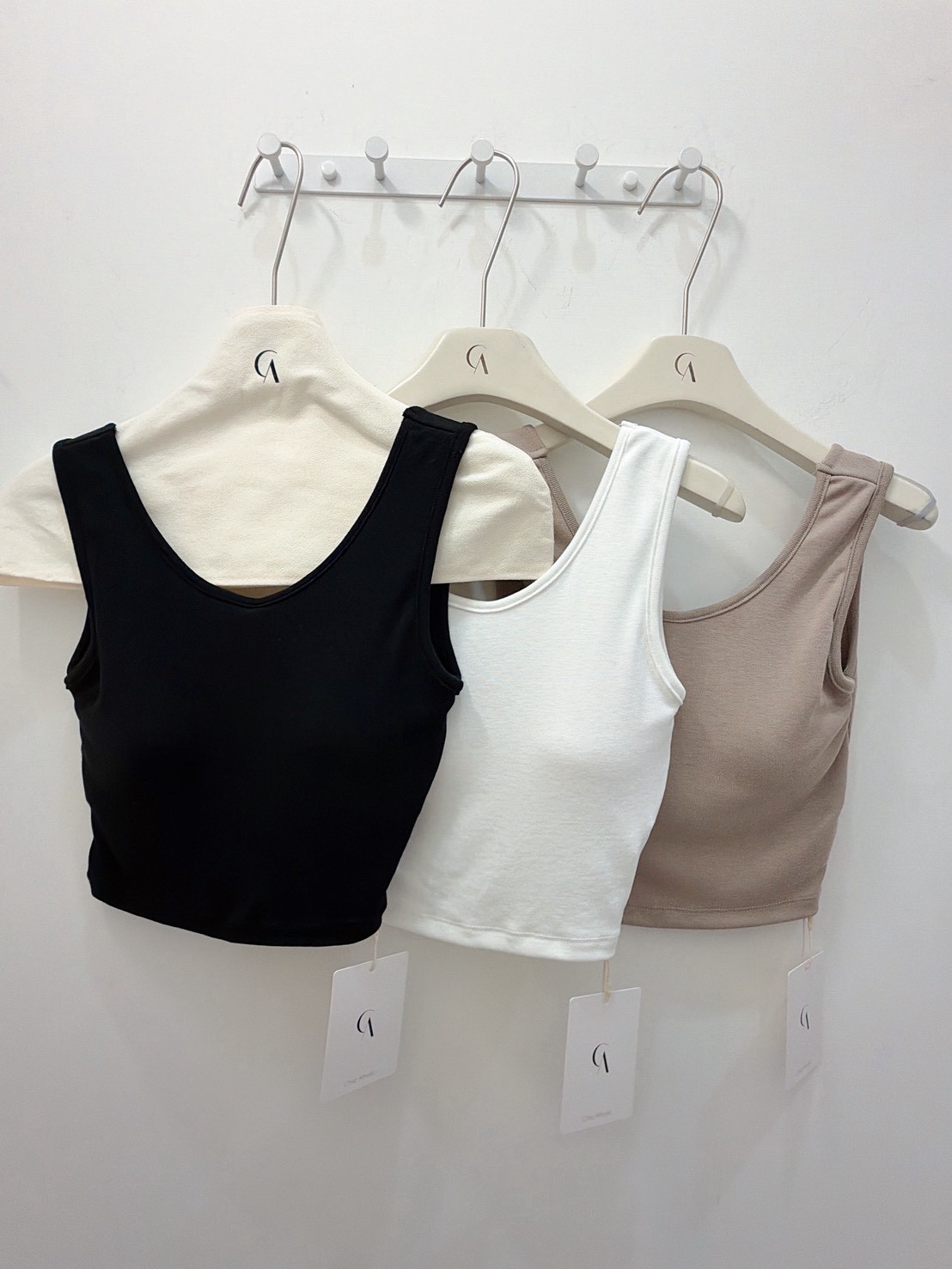 MRR56背部大扭V寬肩BRA TOP