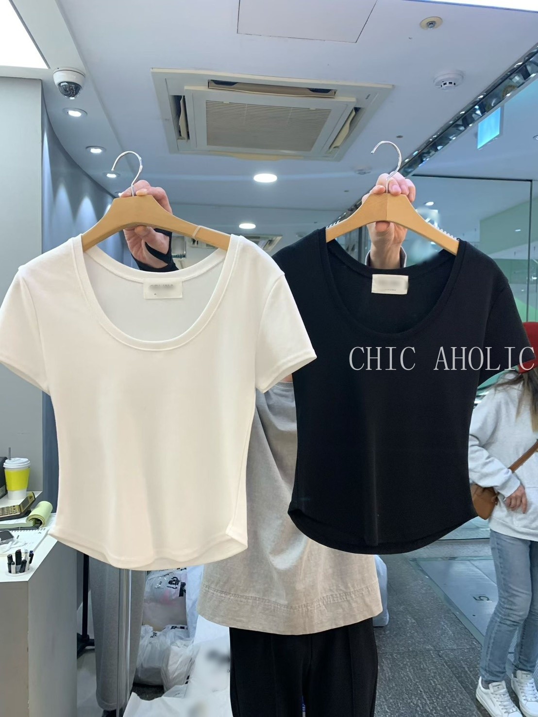 HQ14圓領A4腰下擺圓弧衣