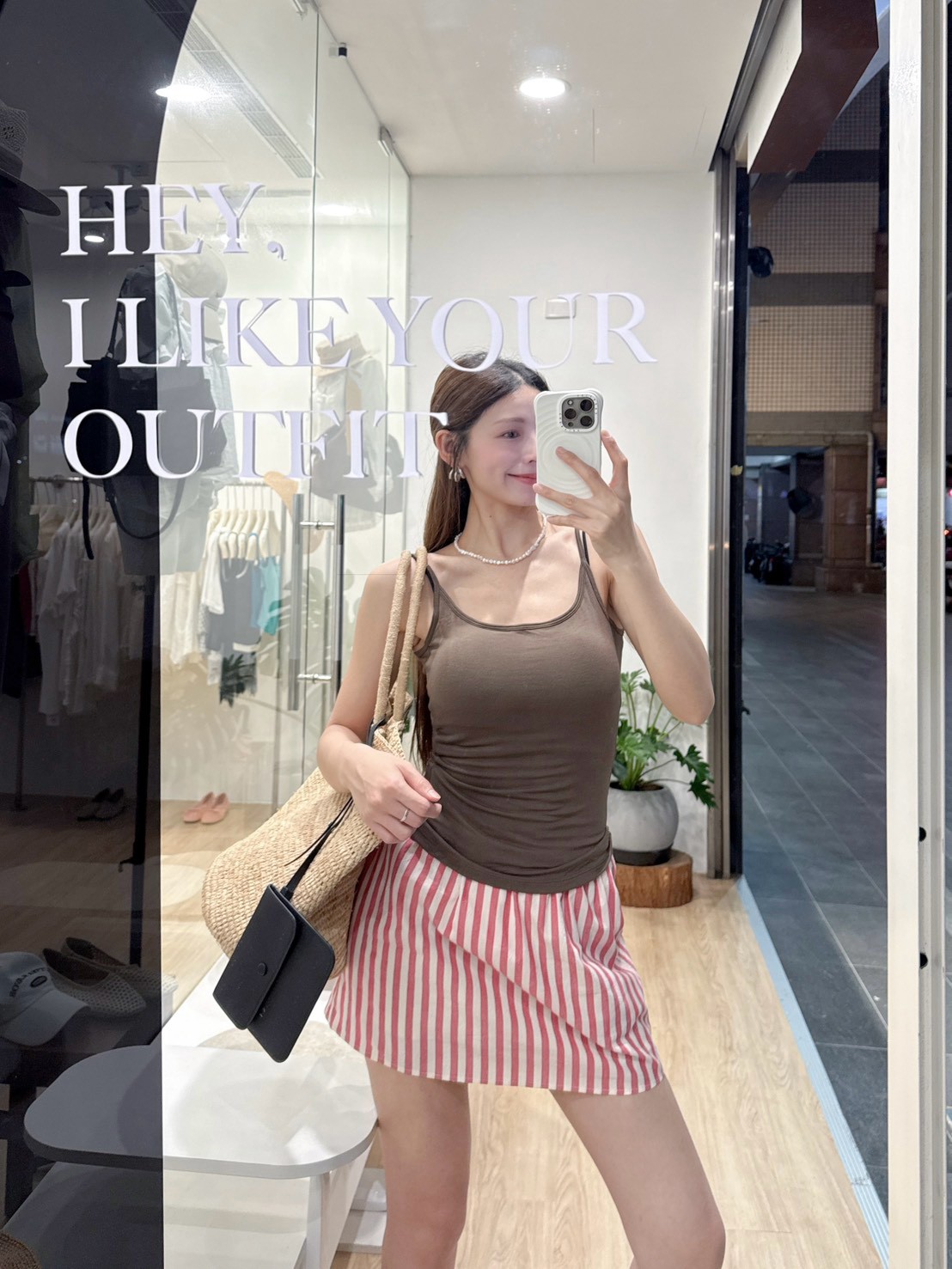 HN03有寶寶藍跟咖啡色的bratop