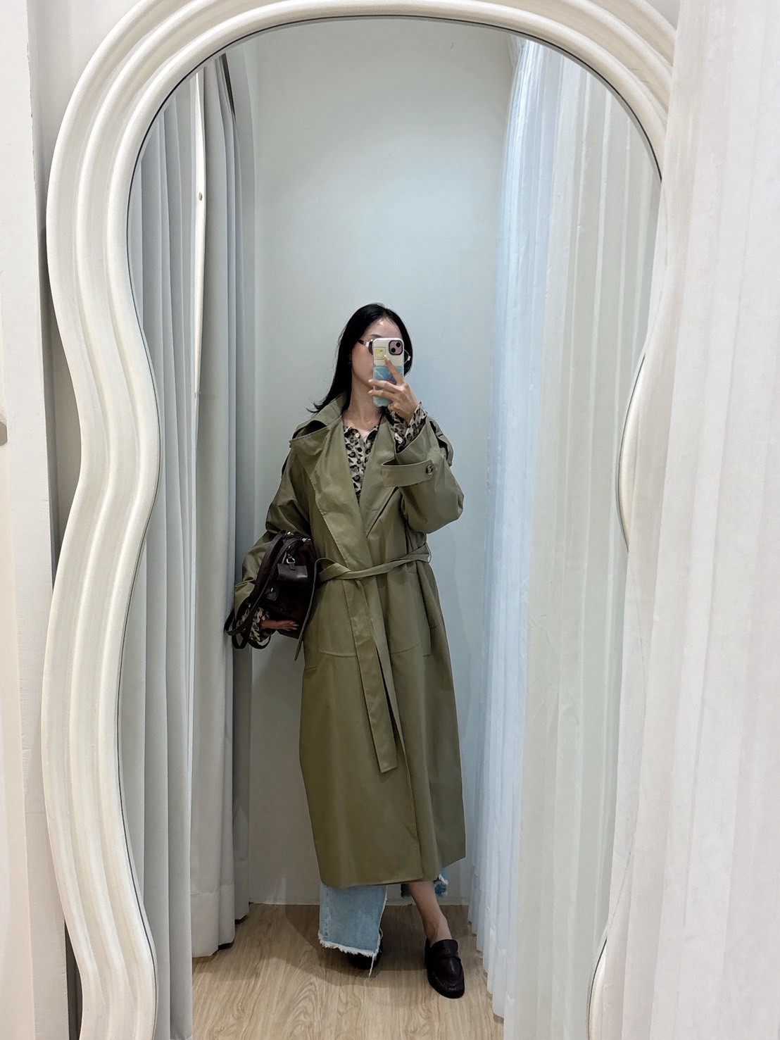 NIN08白女必備高領風衣外套