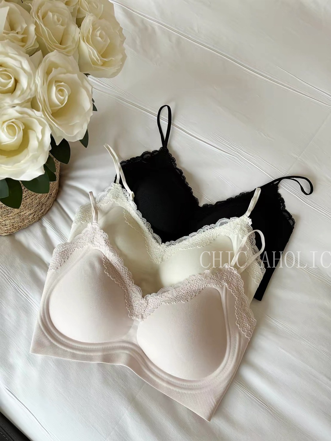 NIN36蕾絲邊美波無痕bra