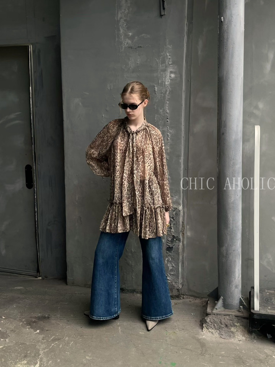 V領豹紋雪紡洋裝